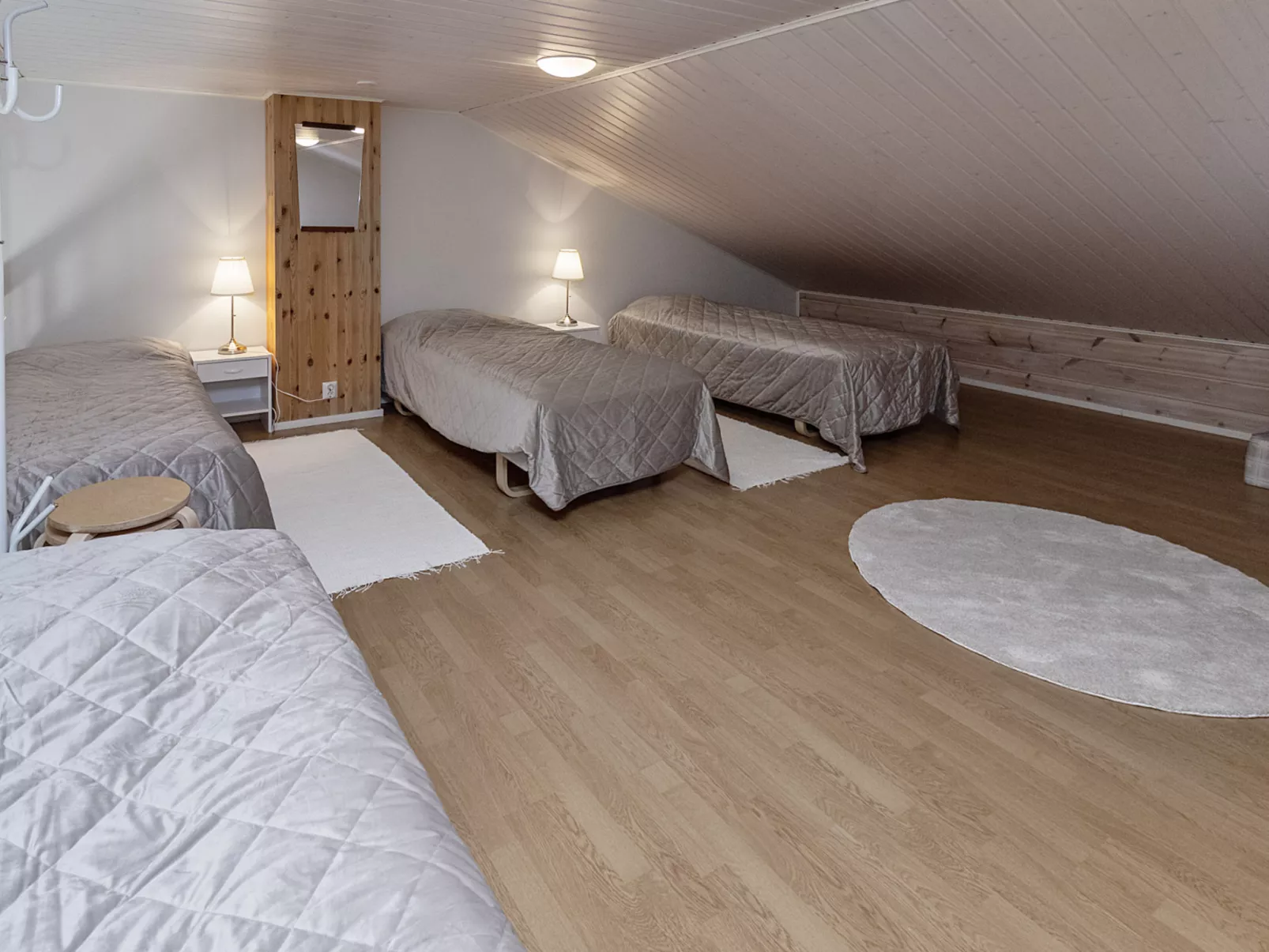 Karitahko a 3-Dedans