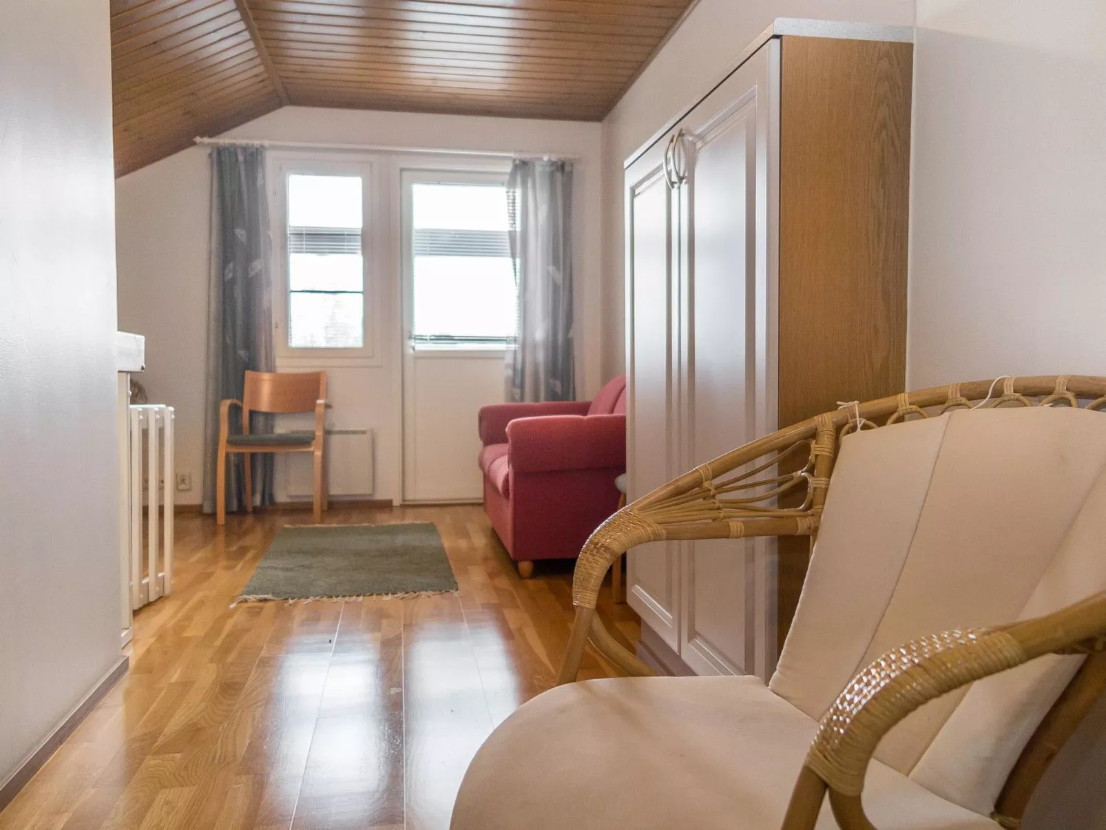 Alppitalo punatähti 7 as 4-Drinnen