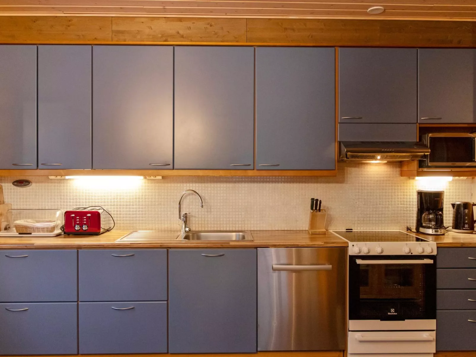 Kivalonmaa a-Drinnen