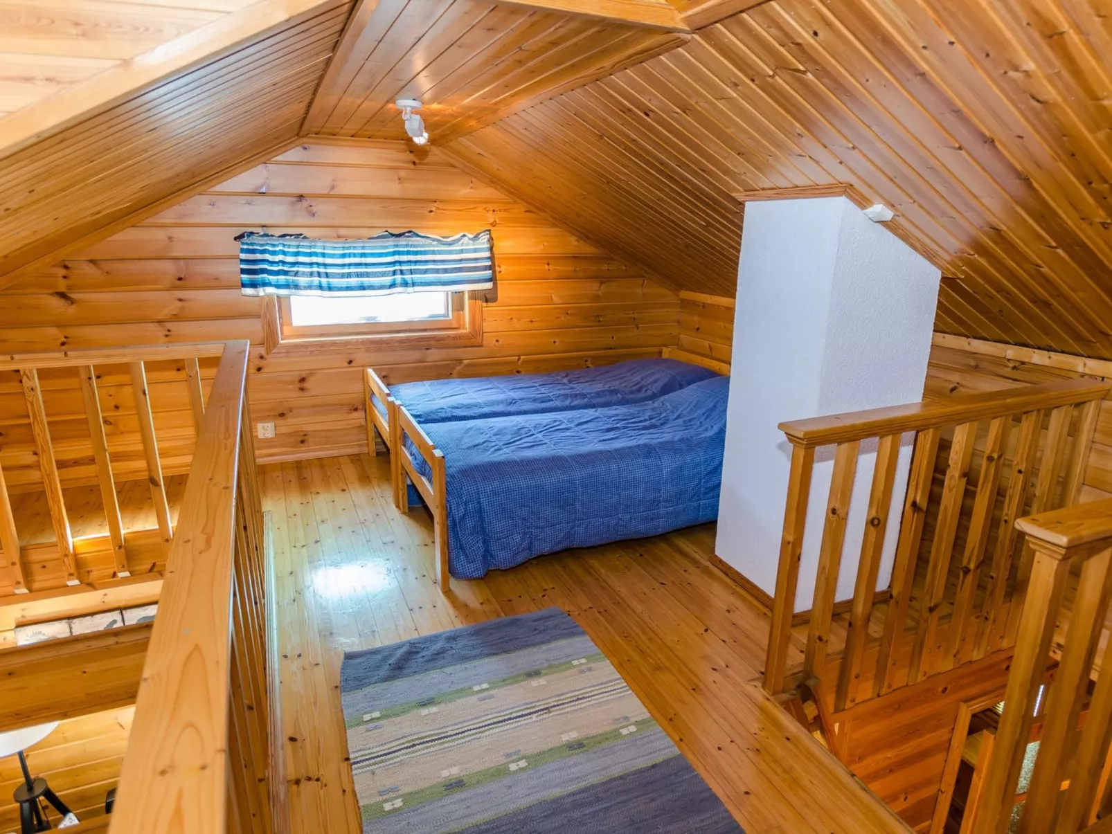 Karjalan heili 17-Dedans