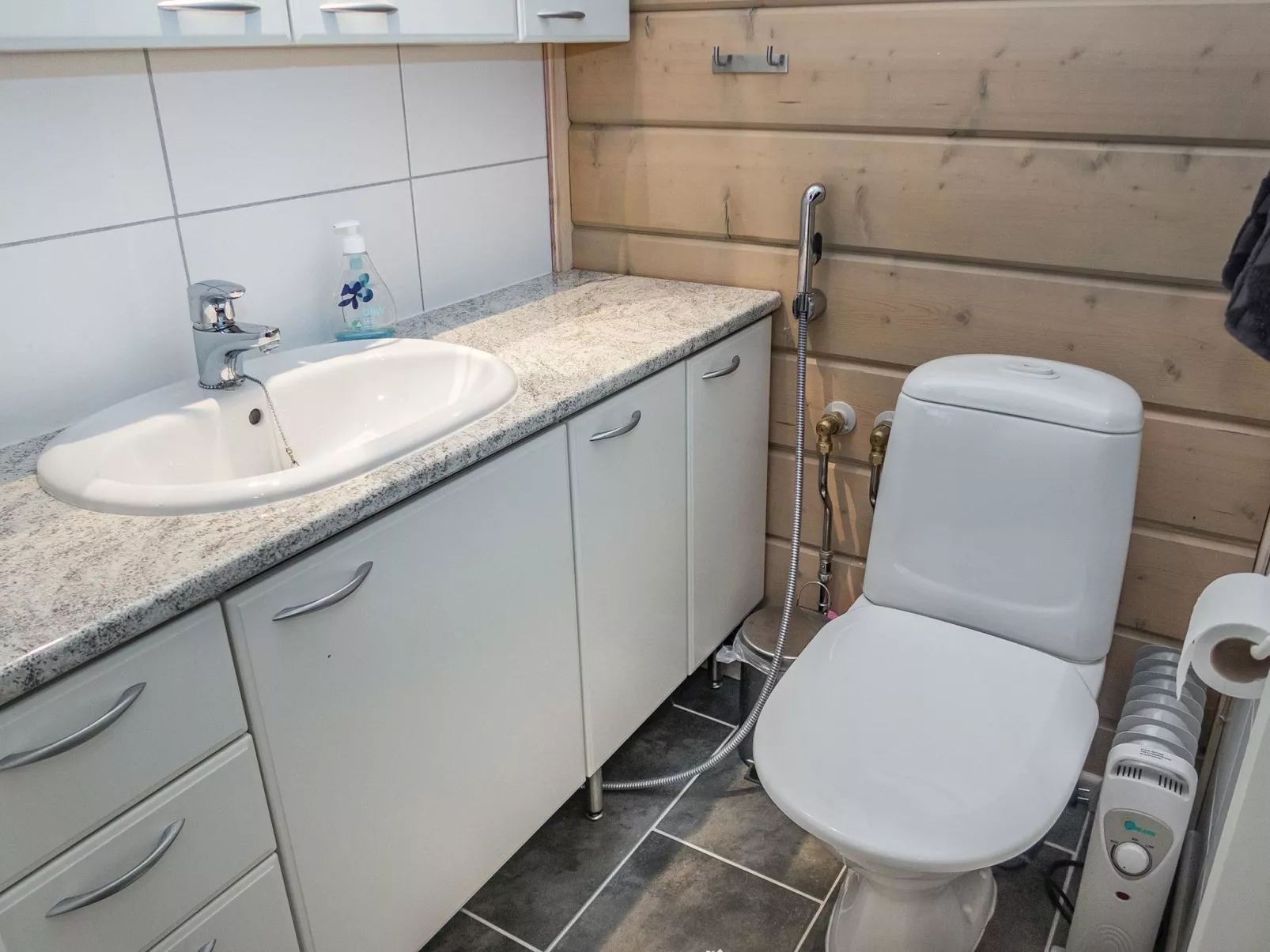 Kesärinne 14-Drinnen