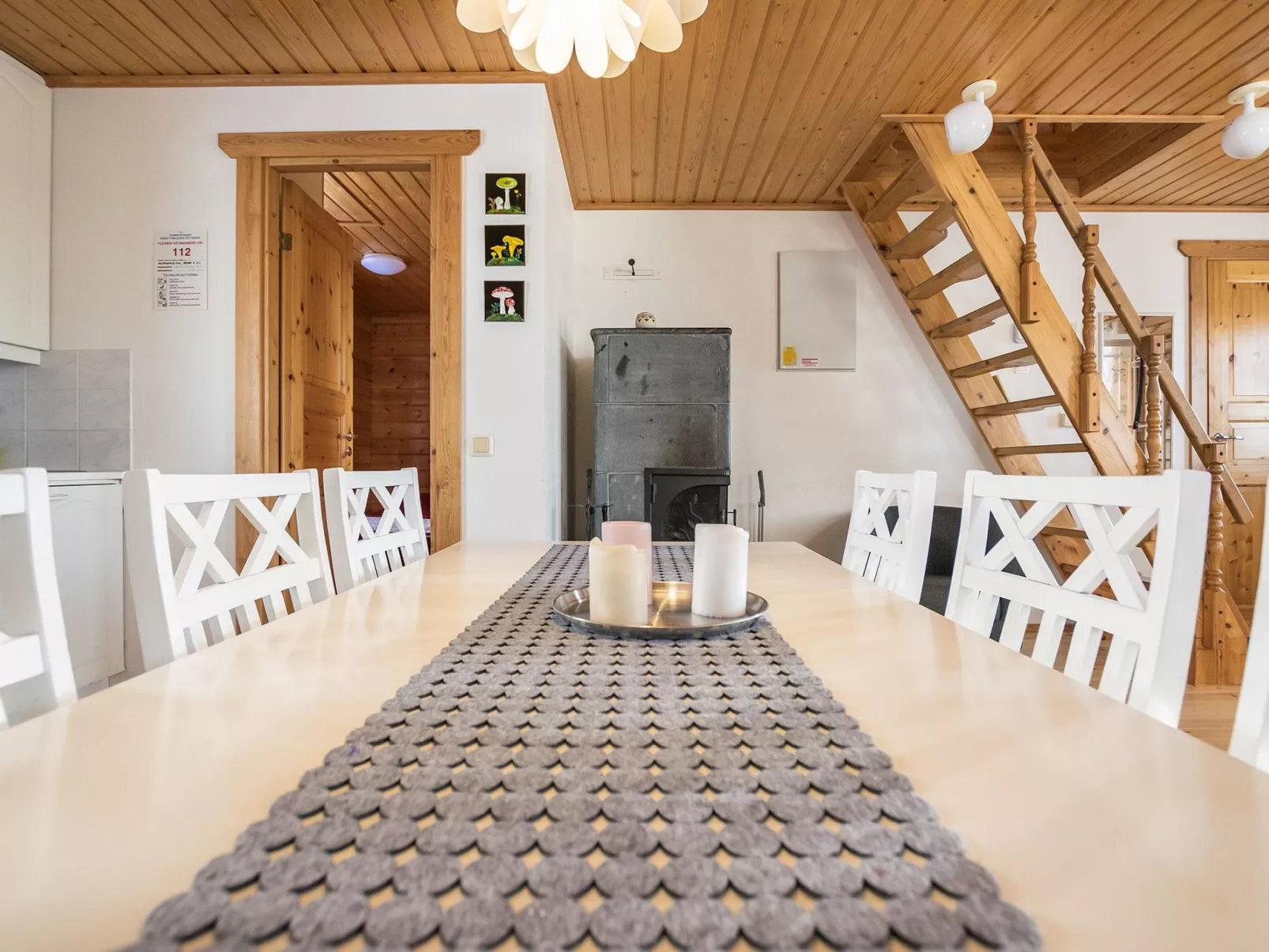 Aurinkoalppi 12a paritalon yläkerta-Dedans