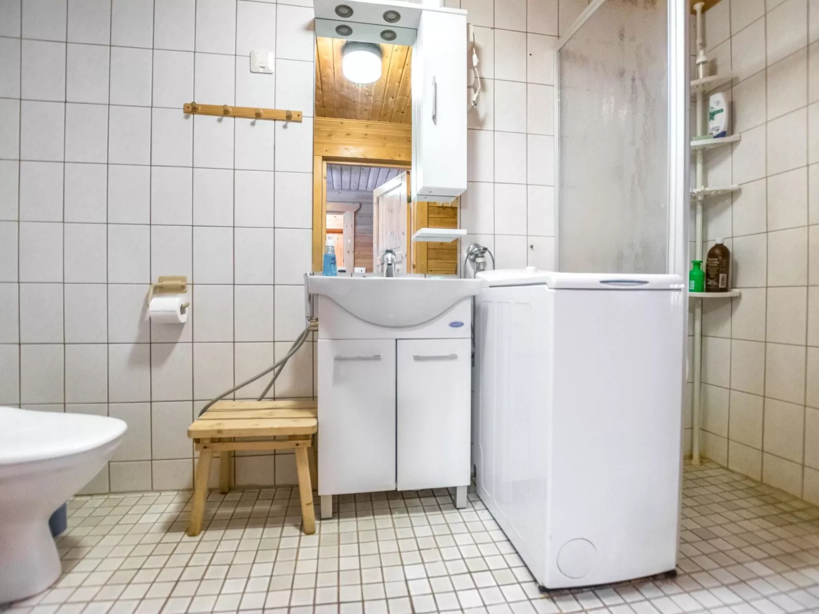 Ukkohovi 3 paritalo-Inside