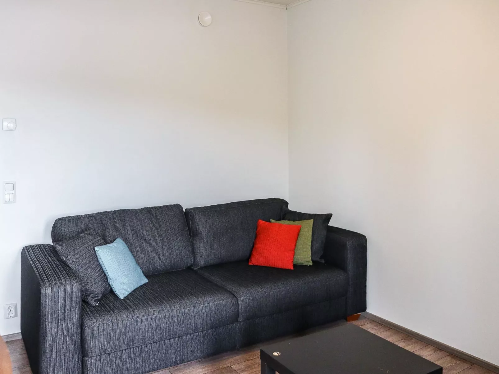 Skivillas 47 ukkohalla (a7)-Dedans