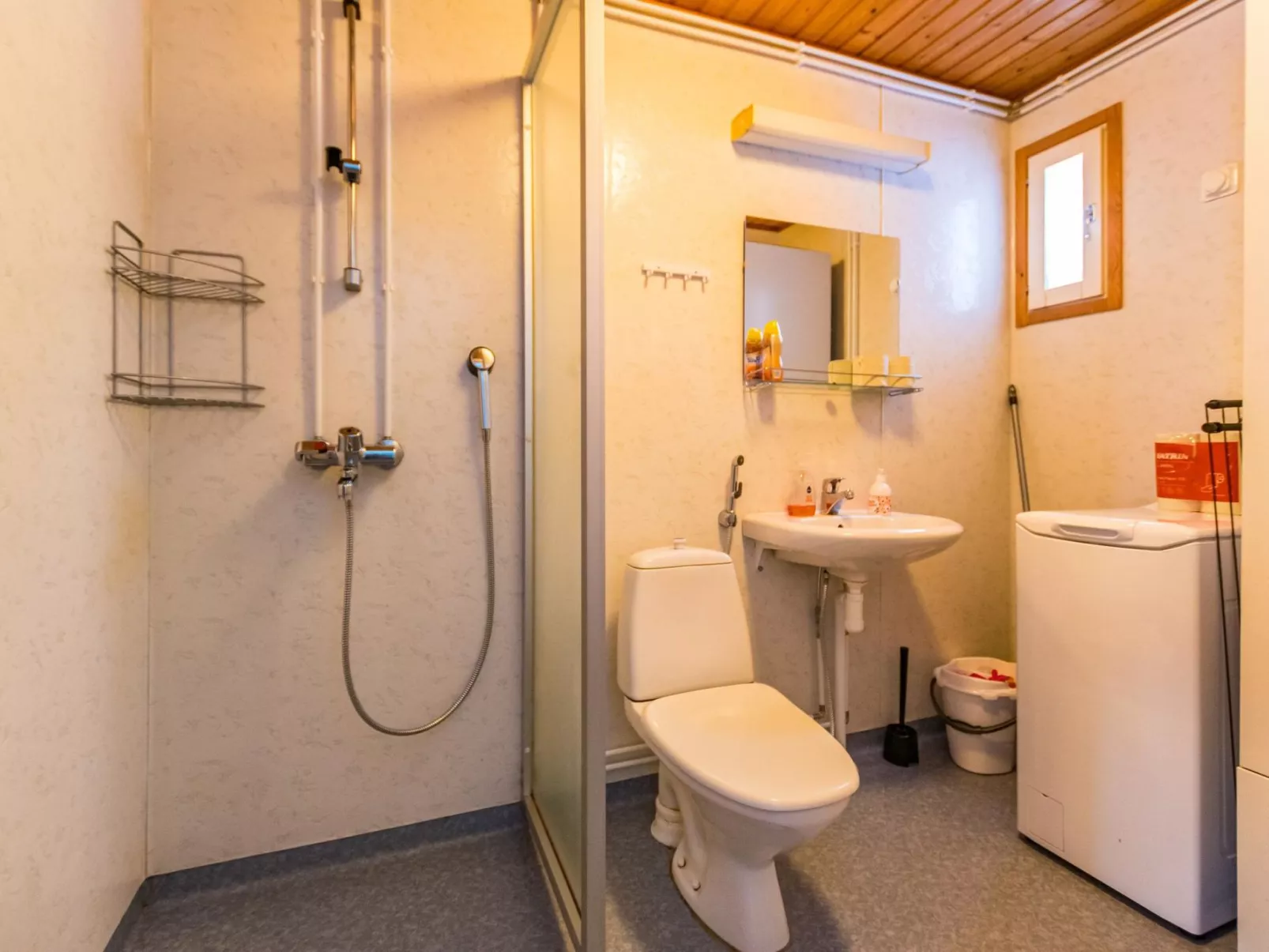 Kotipaljakka a2-Dedans