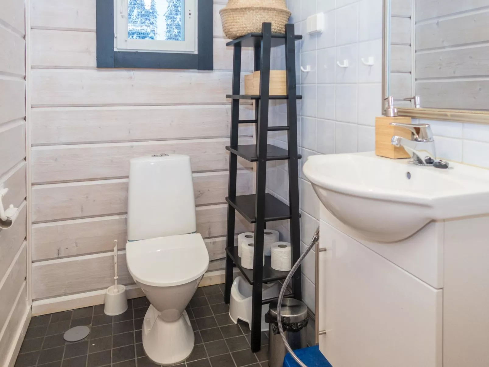 Villa sukka a-Drinnen