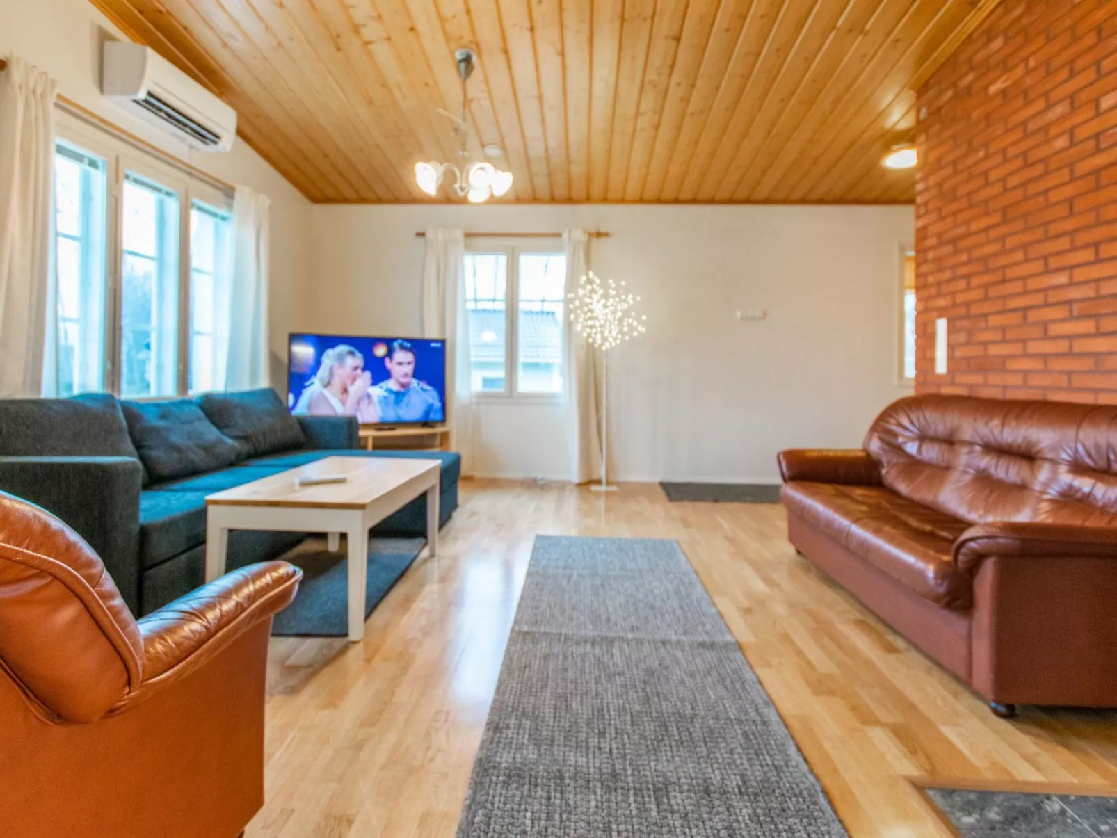 Villa ruutana-Dedans