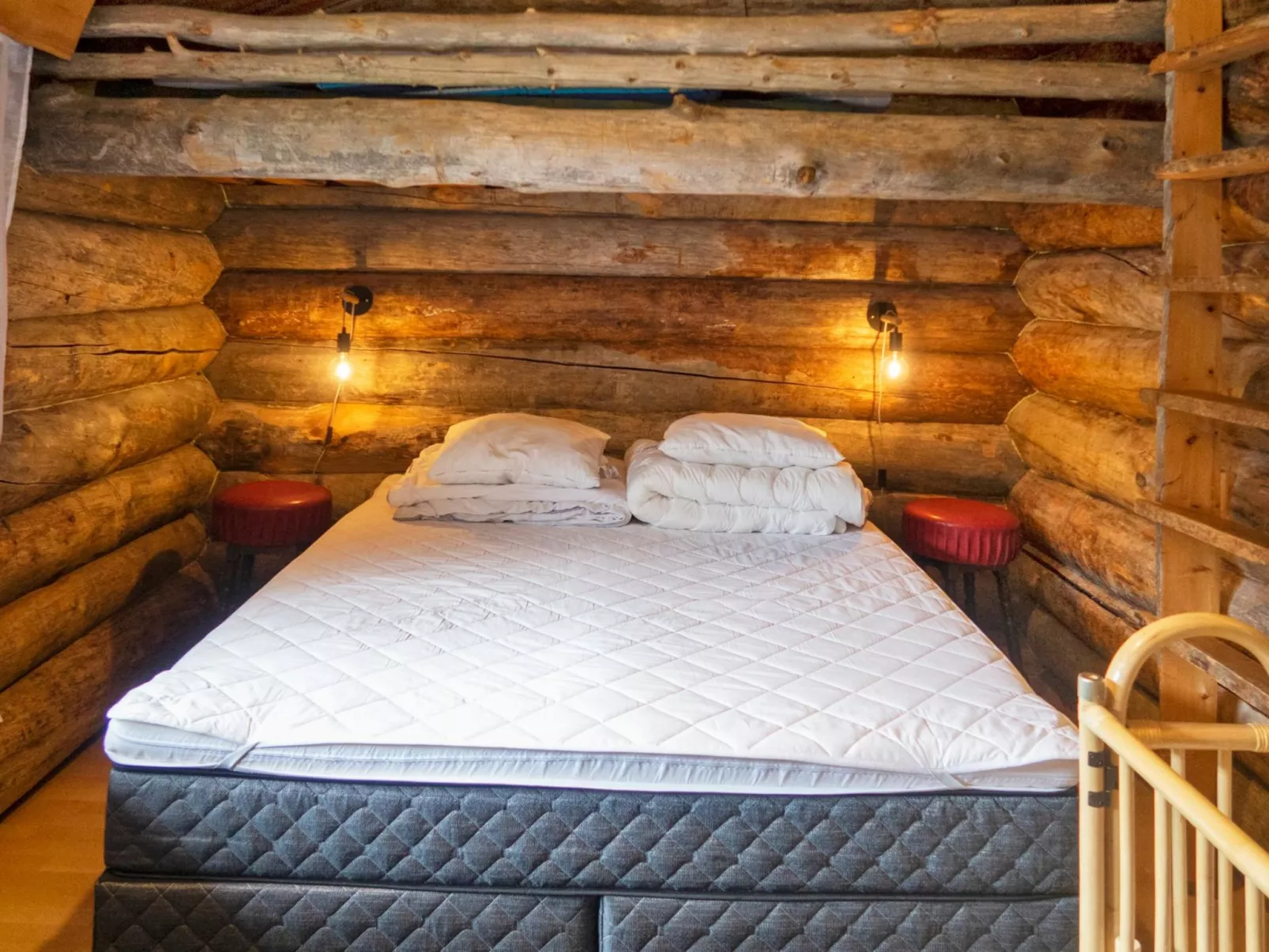 Agenttimajat 1-Dedans