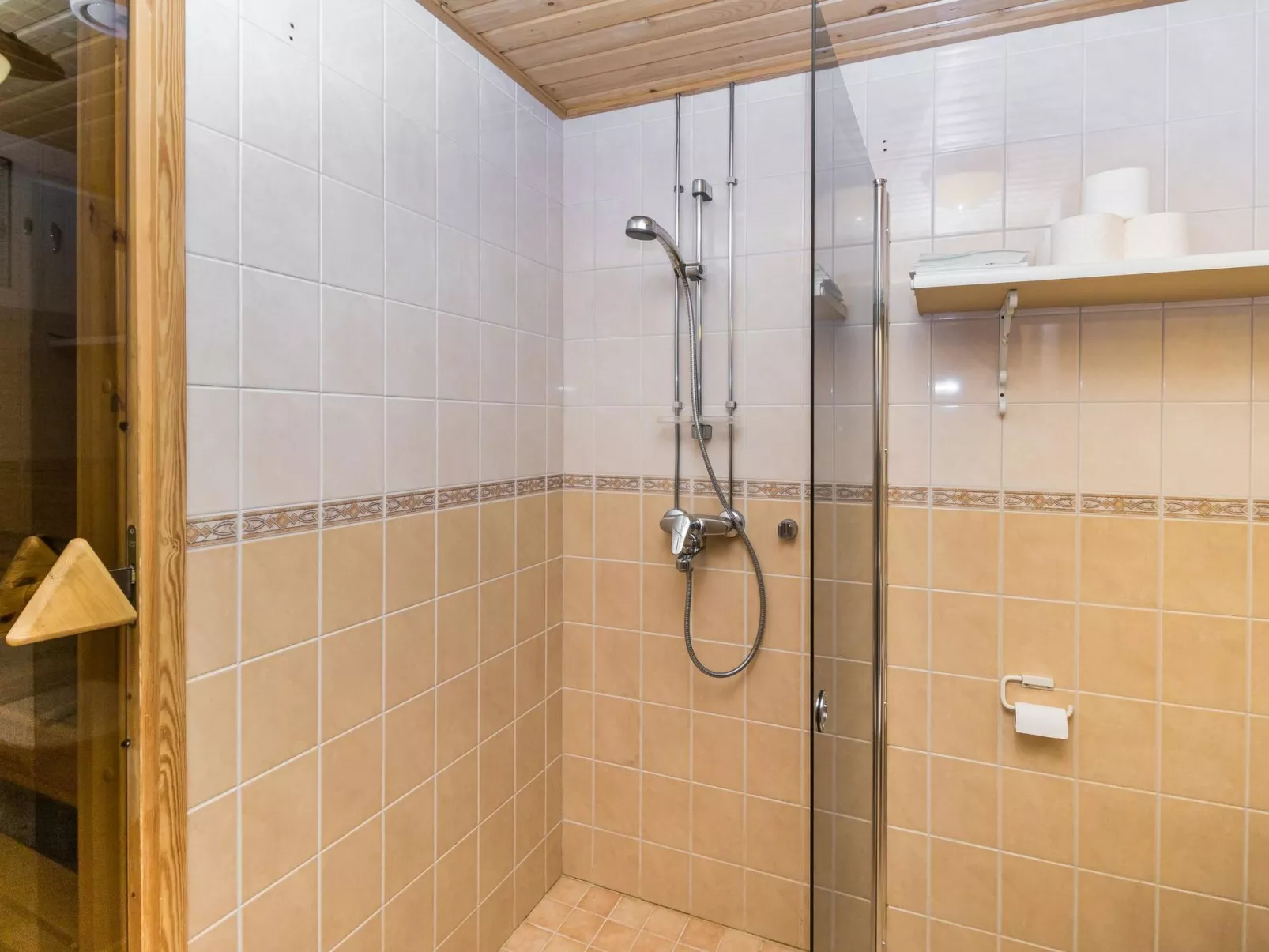 Rautulampi g14-Inside