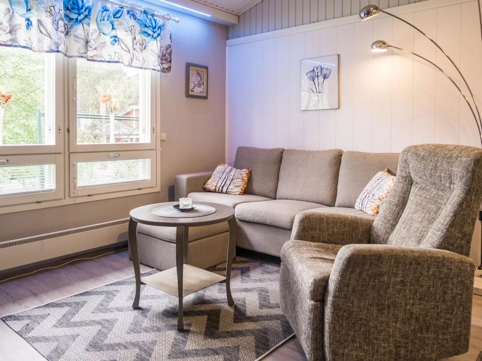 Lomakatti 6b-Drinnen