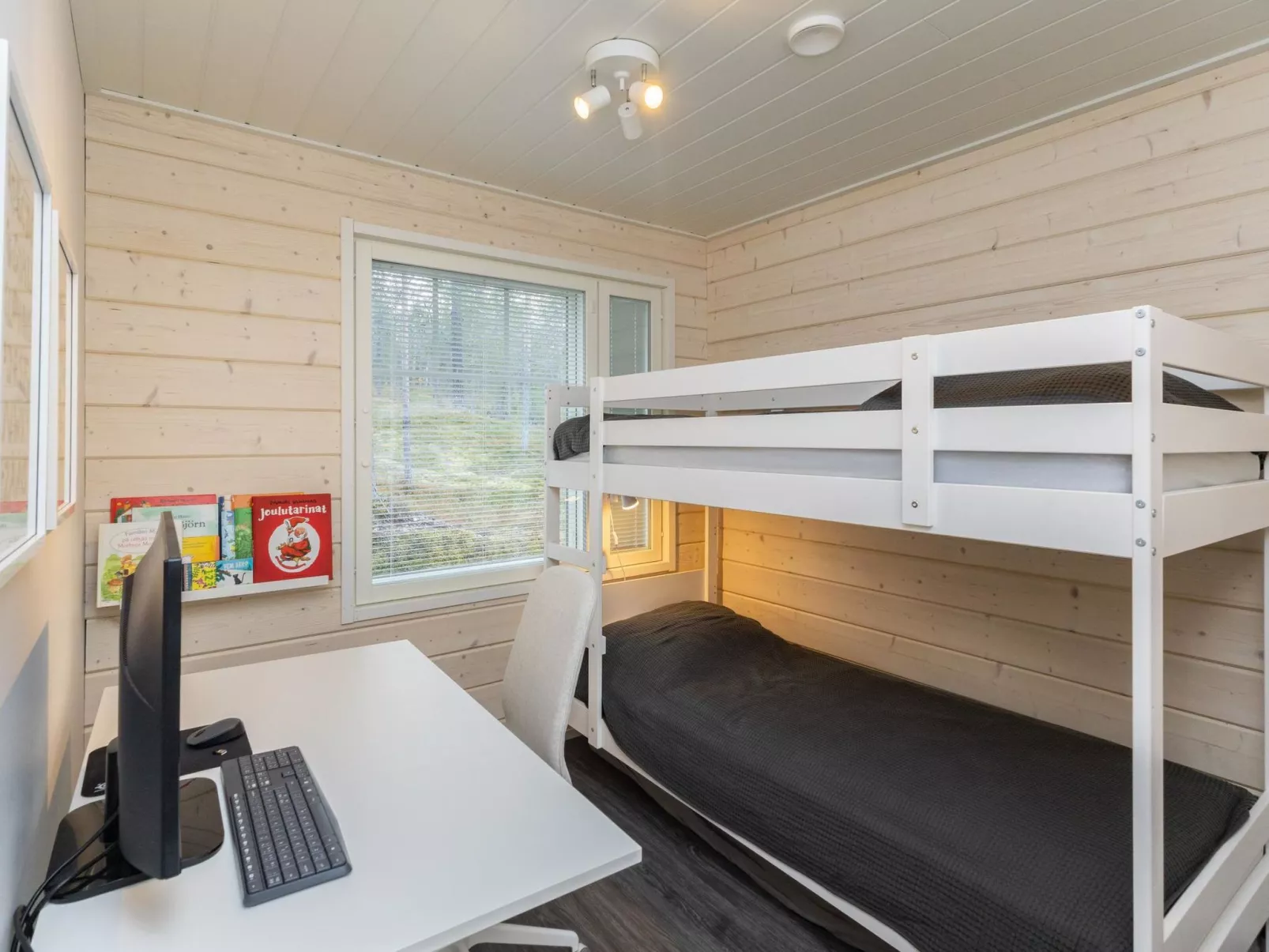 Velhotar 1 a 1-Inside