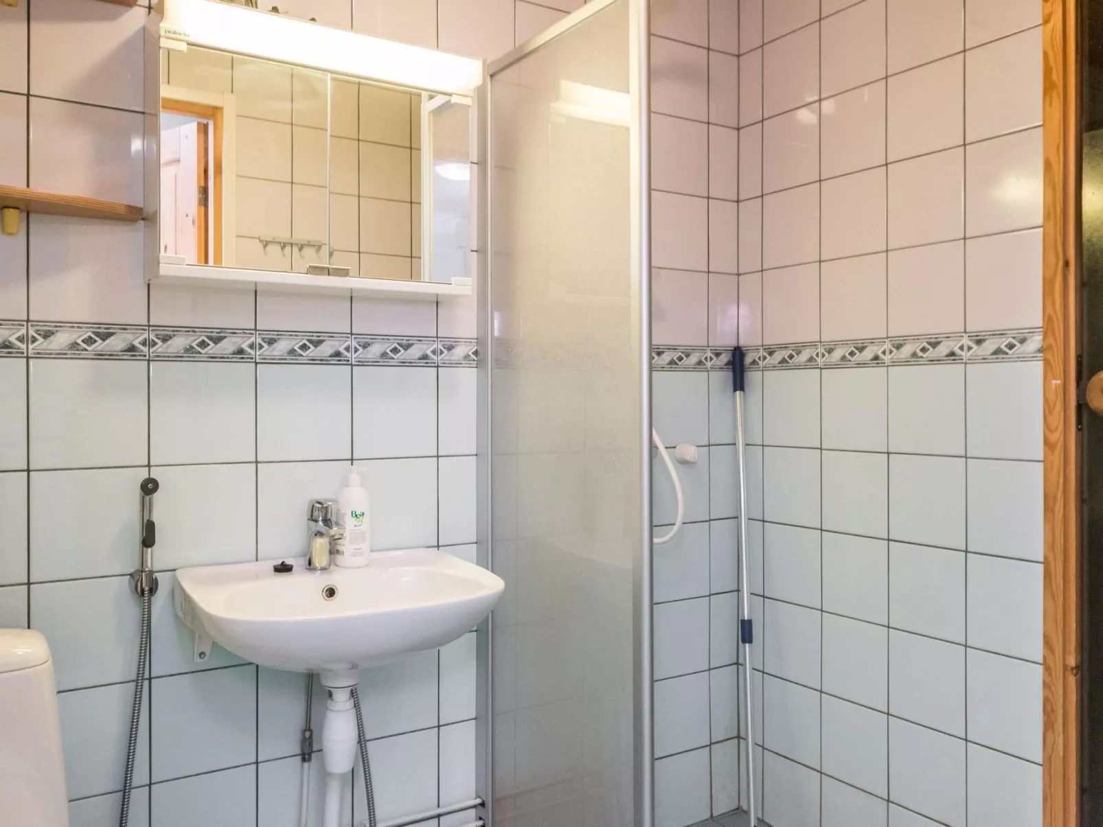 Kylpylän ullanrinne 12 c-Dedans