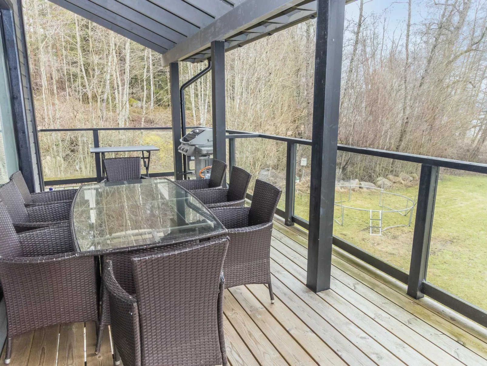 Villa sjövik-Drinnen