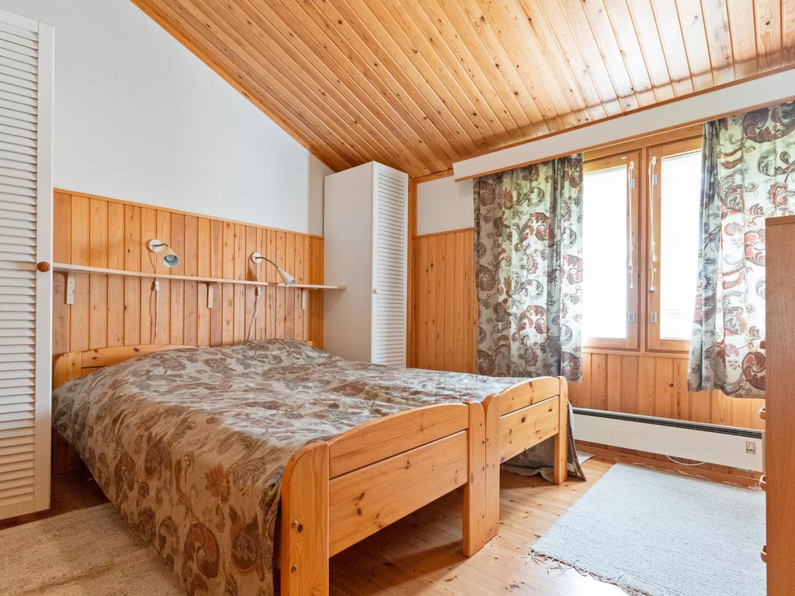 Lomakivakka b6-Dedans