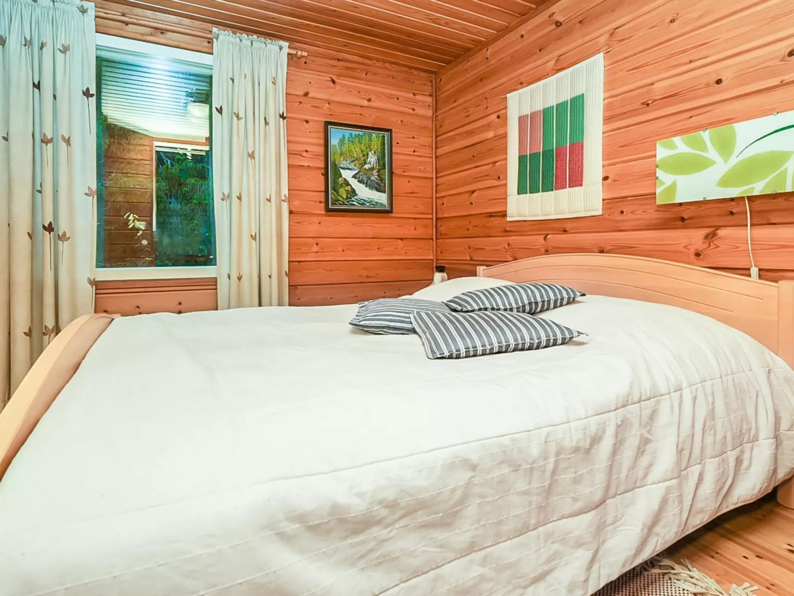 Saapunkijärvi, pitkäperä-Dedans