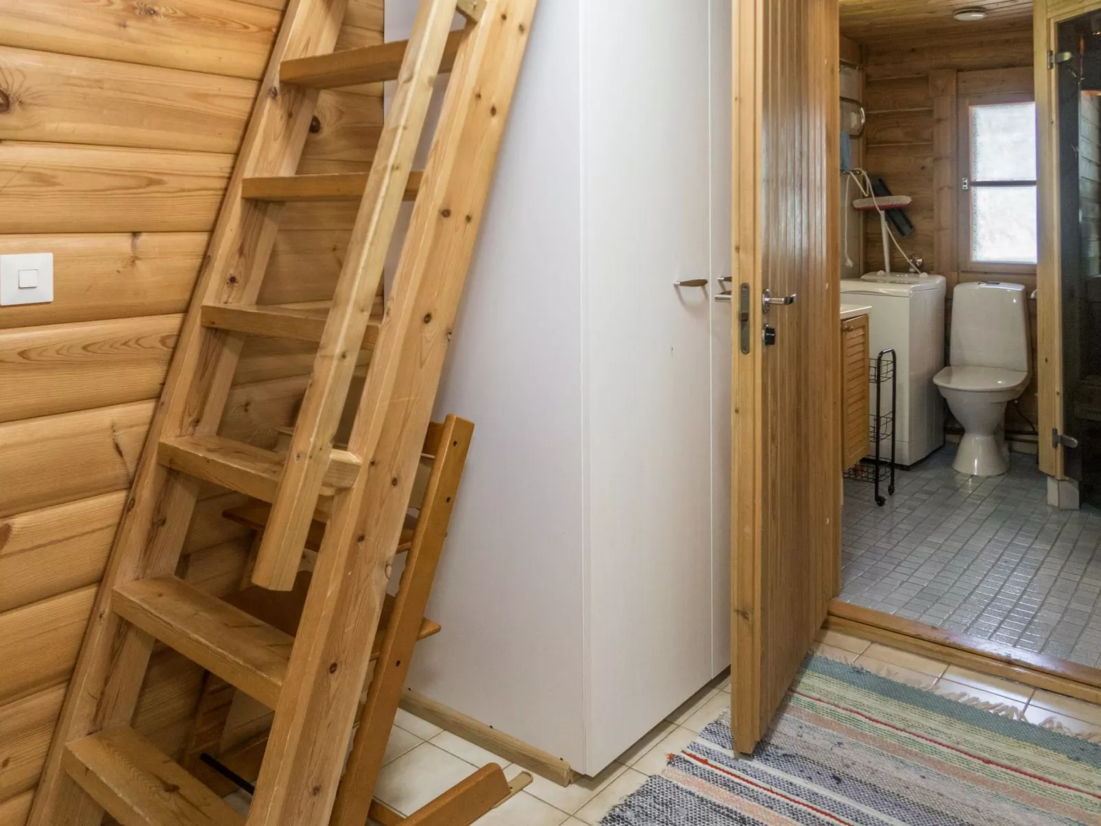 Ruka-kitkan käki-Dedans