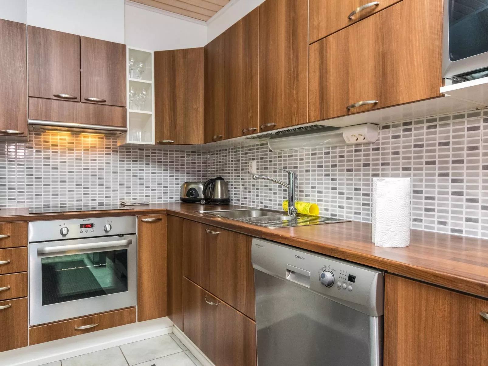 4 seasons hymy a-Drinnen