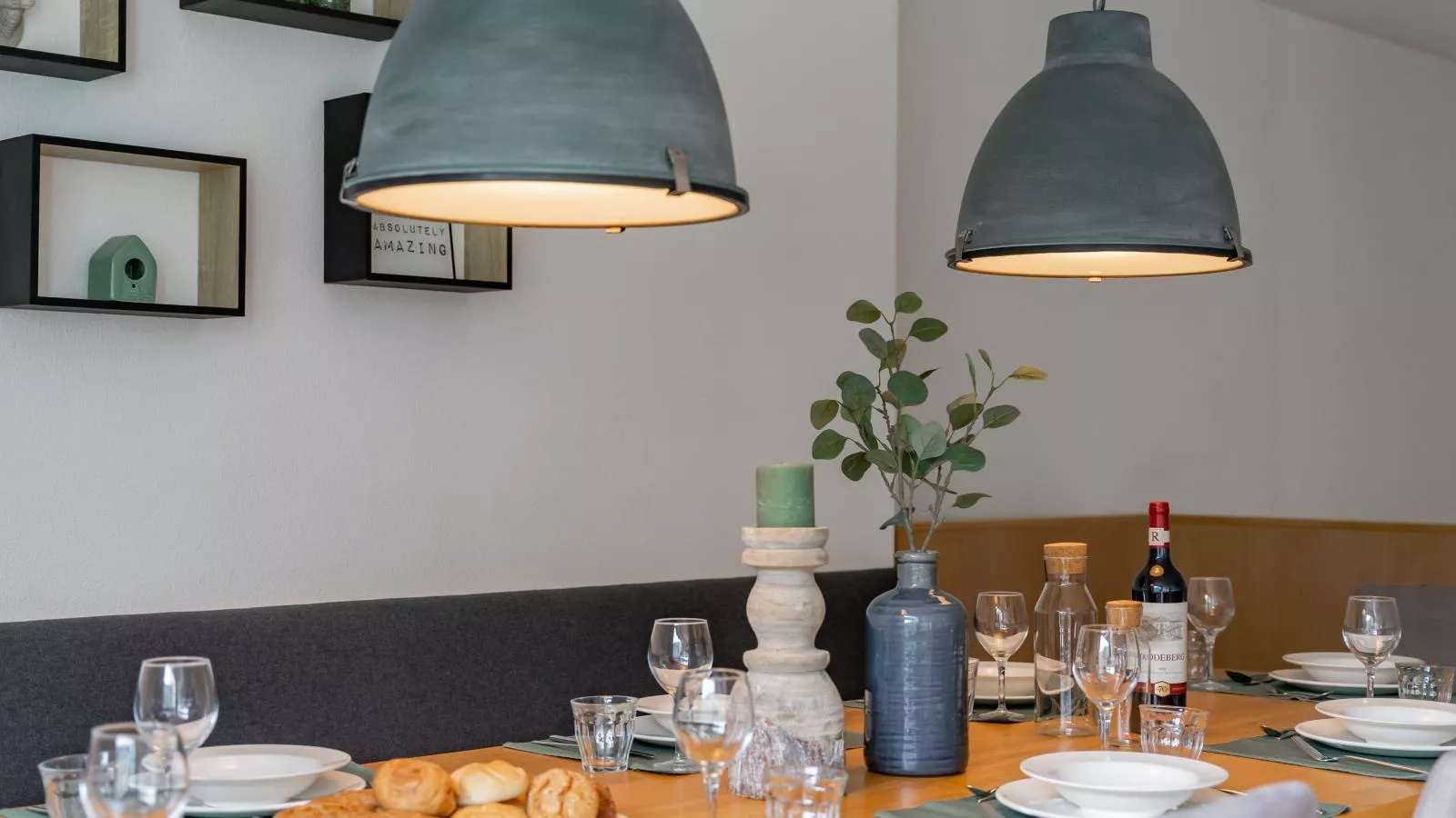 Haus Aifnerspitze-Dining room