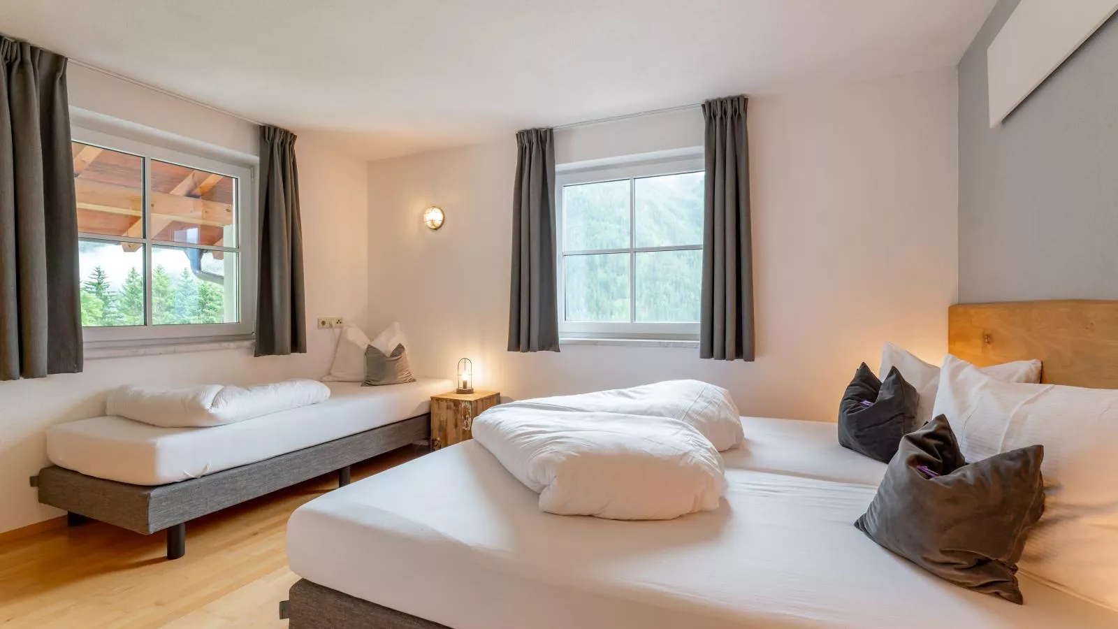 Haus Aifnerspitze-Bedroom