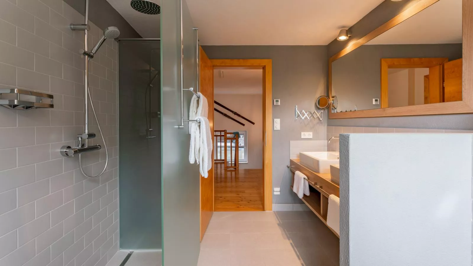 Haus Aifnerspitze-Bathroom