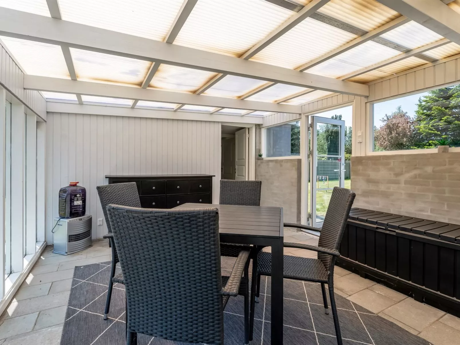 "Agneta" - 1km from the sea-Drinnen