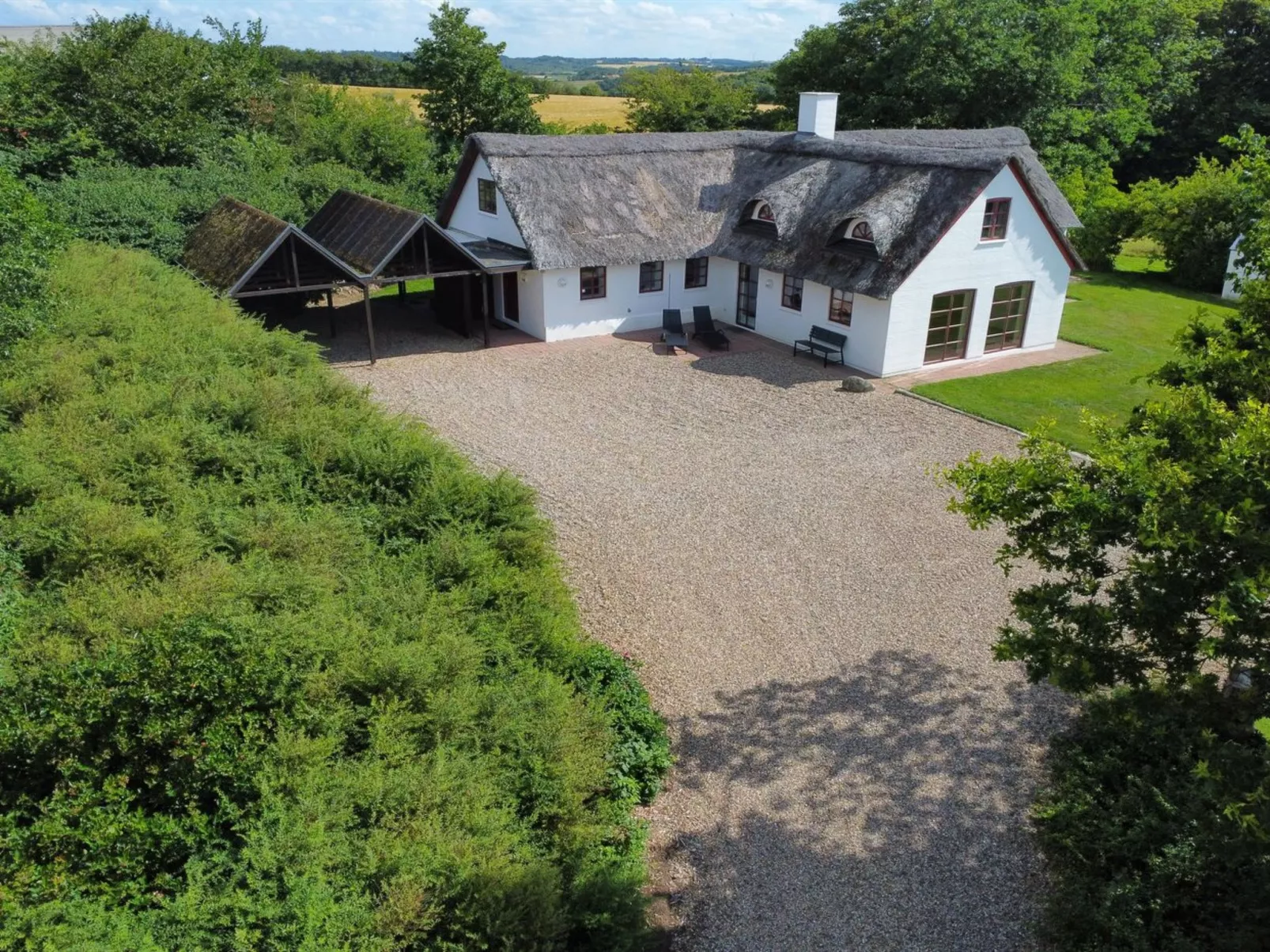 "Åsta" - 400m to the fjord-Outside