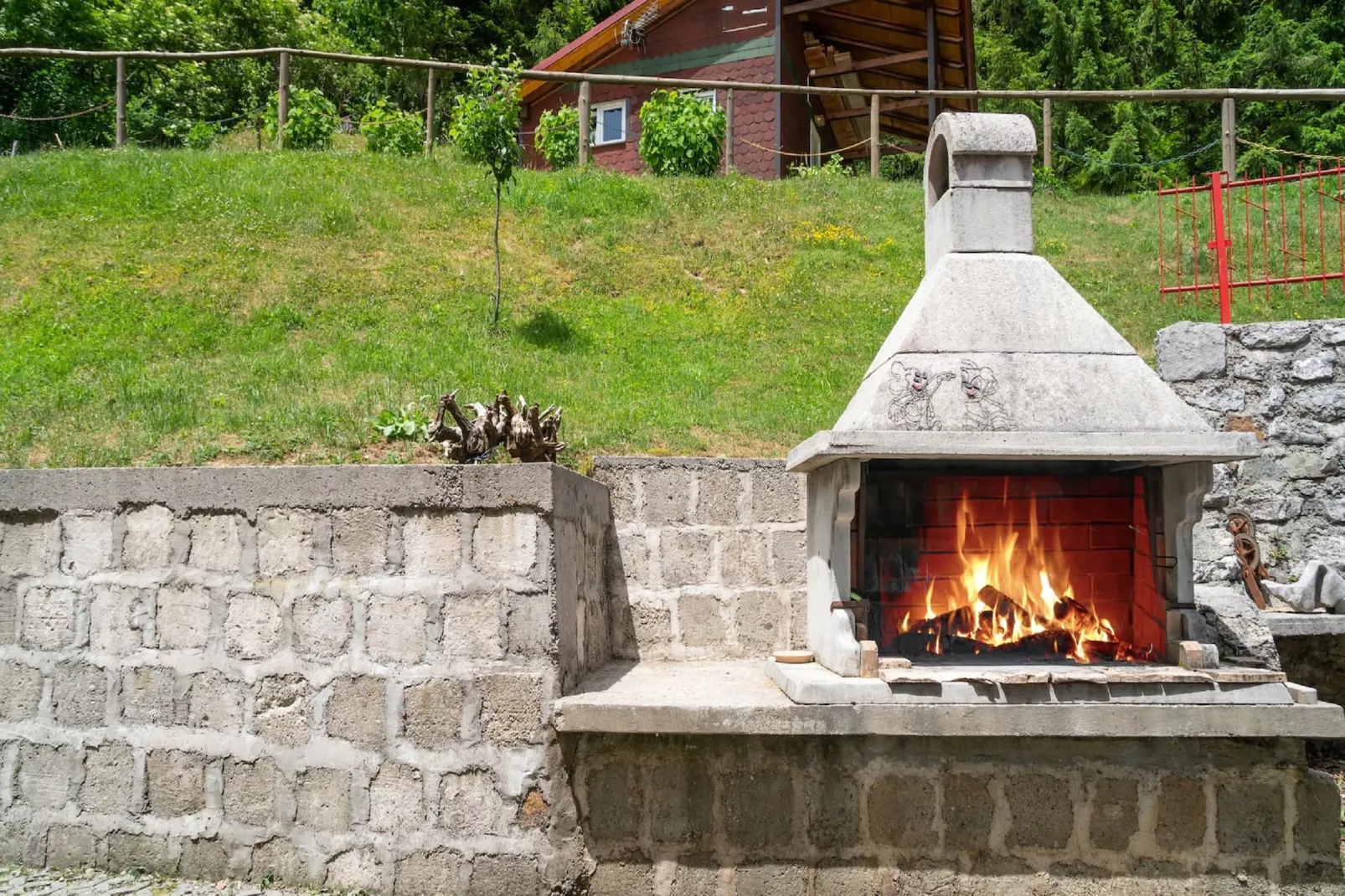 Groundflloor Apartment  with Terrace A1 ( Green Area )-Ausstattung