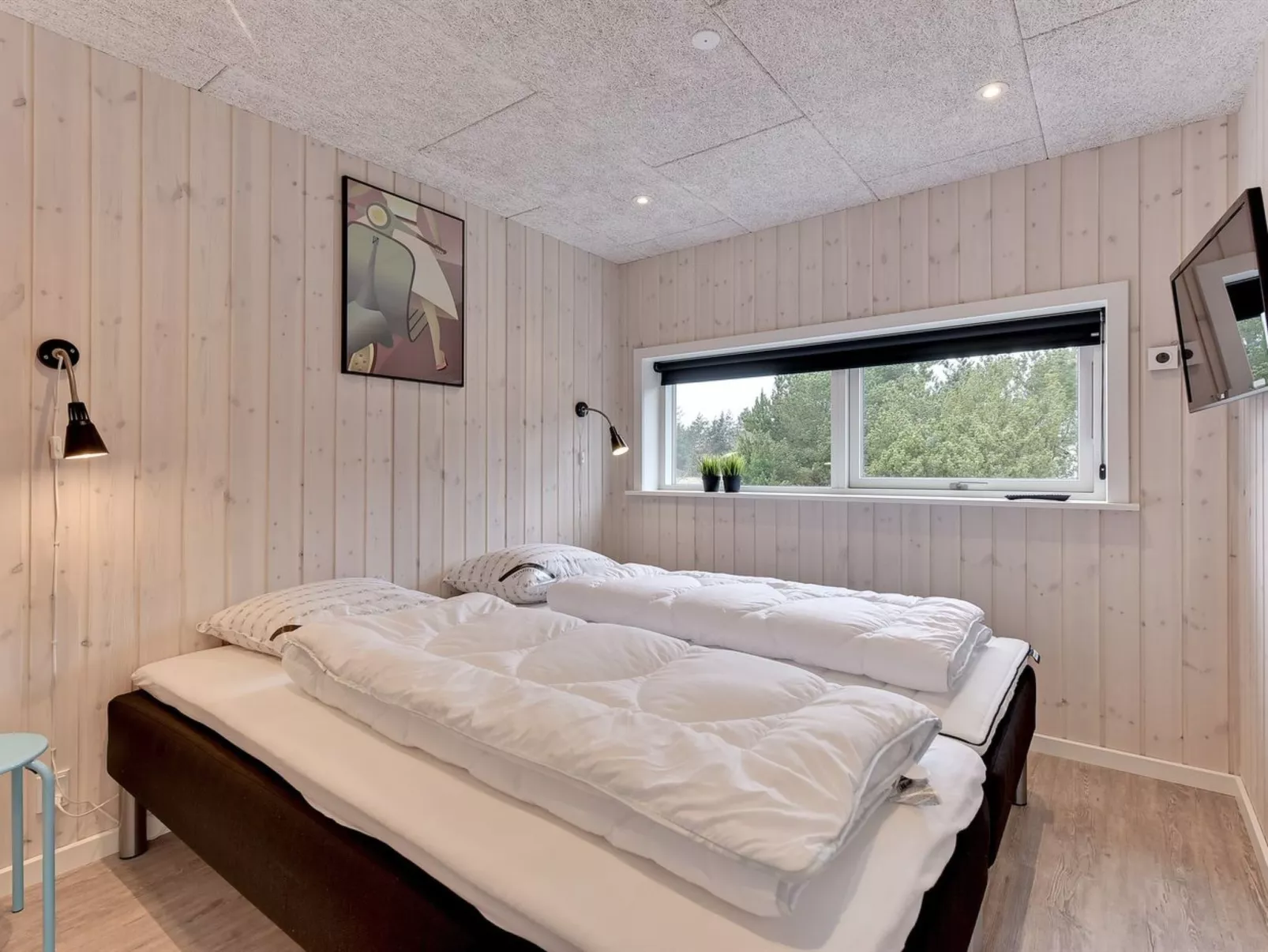 "Hwithoveth" - 1.4km from the sea-Dedans