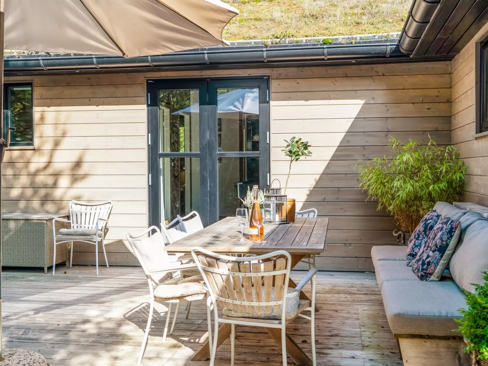 "Arbnora" -  from the sea-Dehors