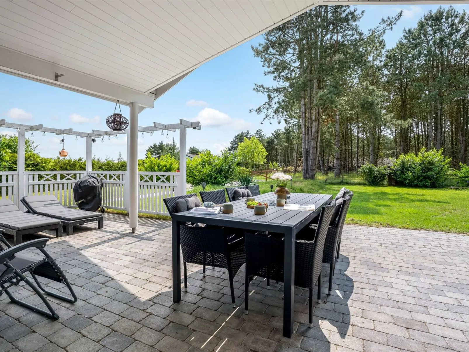 "Helin" - 800m from the sea-Outside