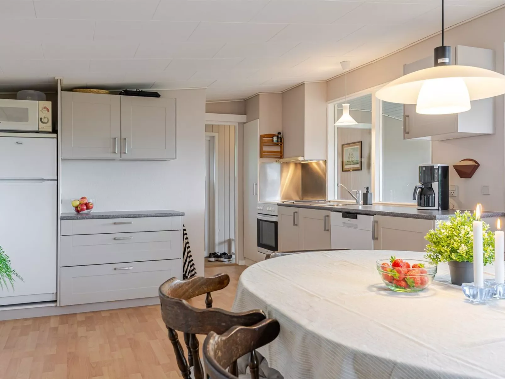 "Gyda" - 350m from the sea-Inside