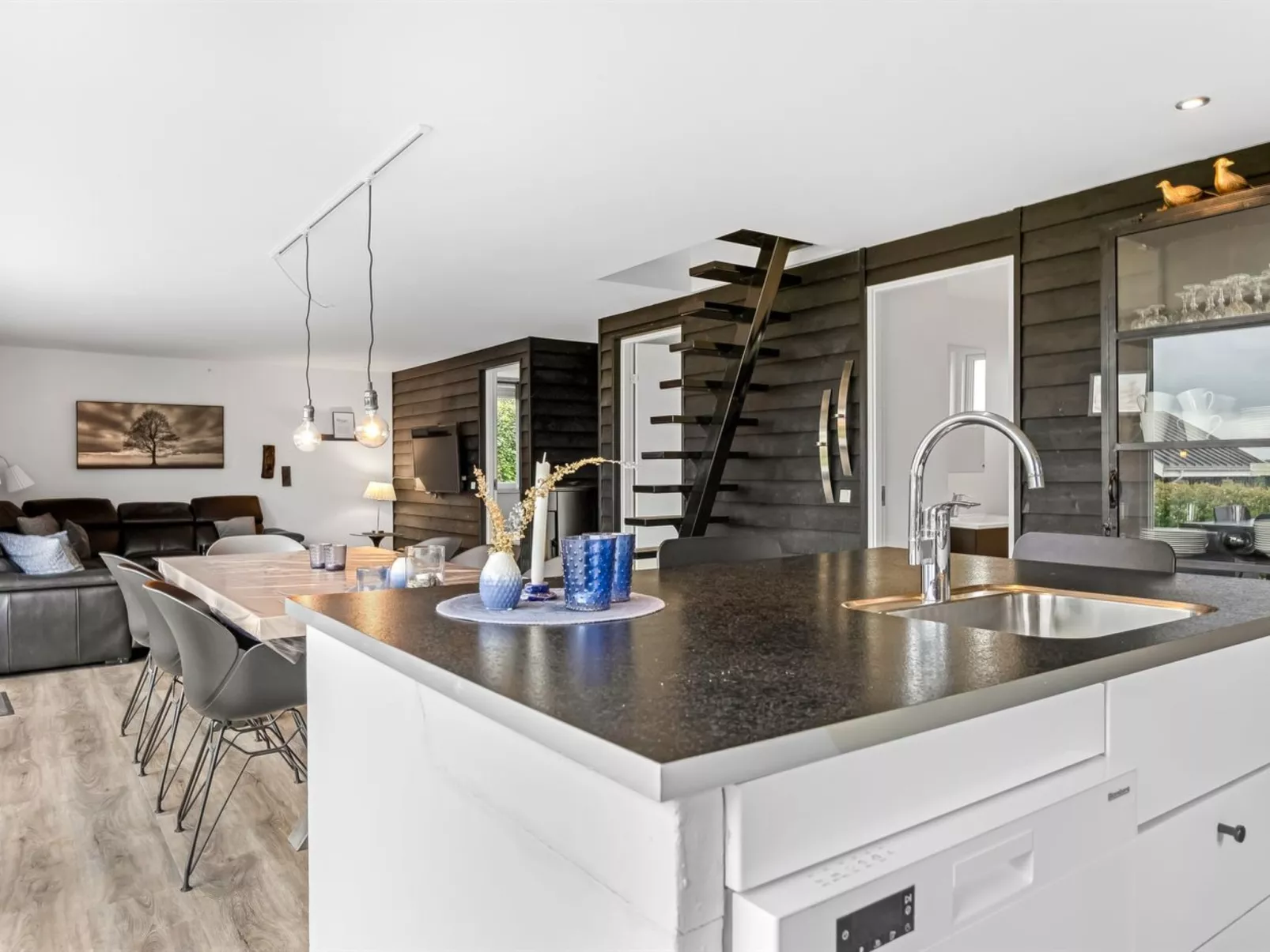 "Adser" - 300m from the sea-Drinnen