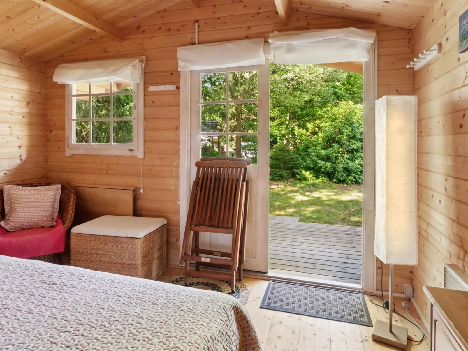 "Thrond" - 500m from the sea-Inside