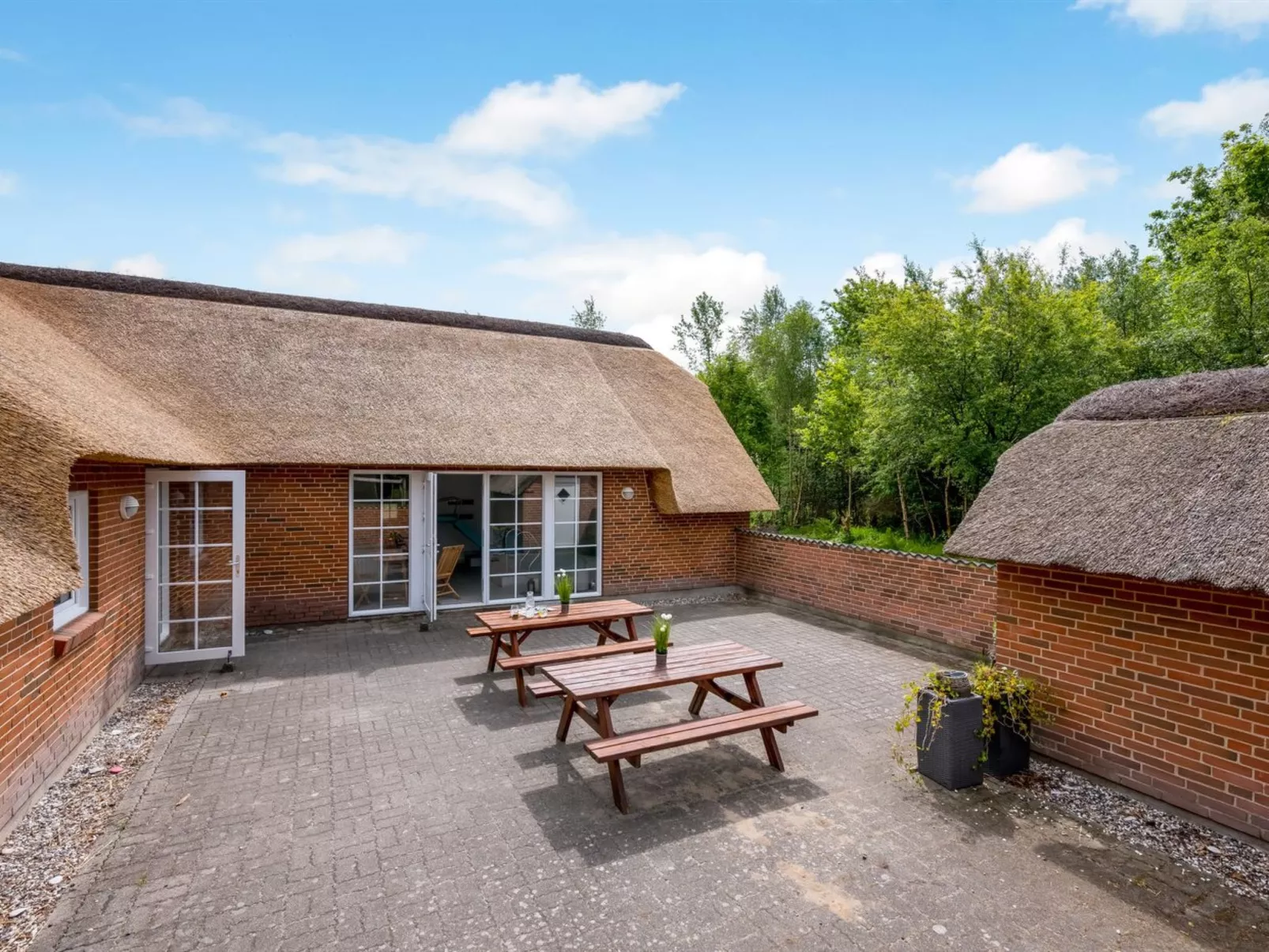 "Ulf" - 2km from the sea-Draußen