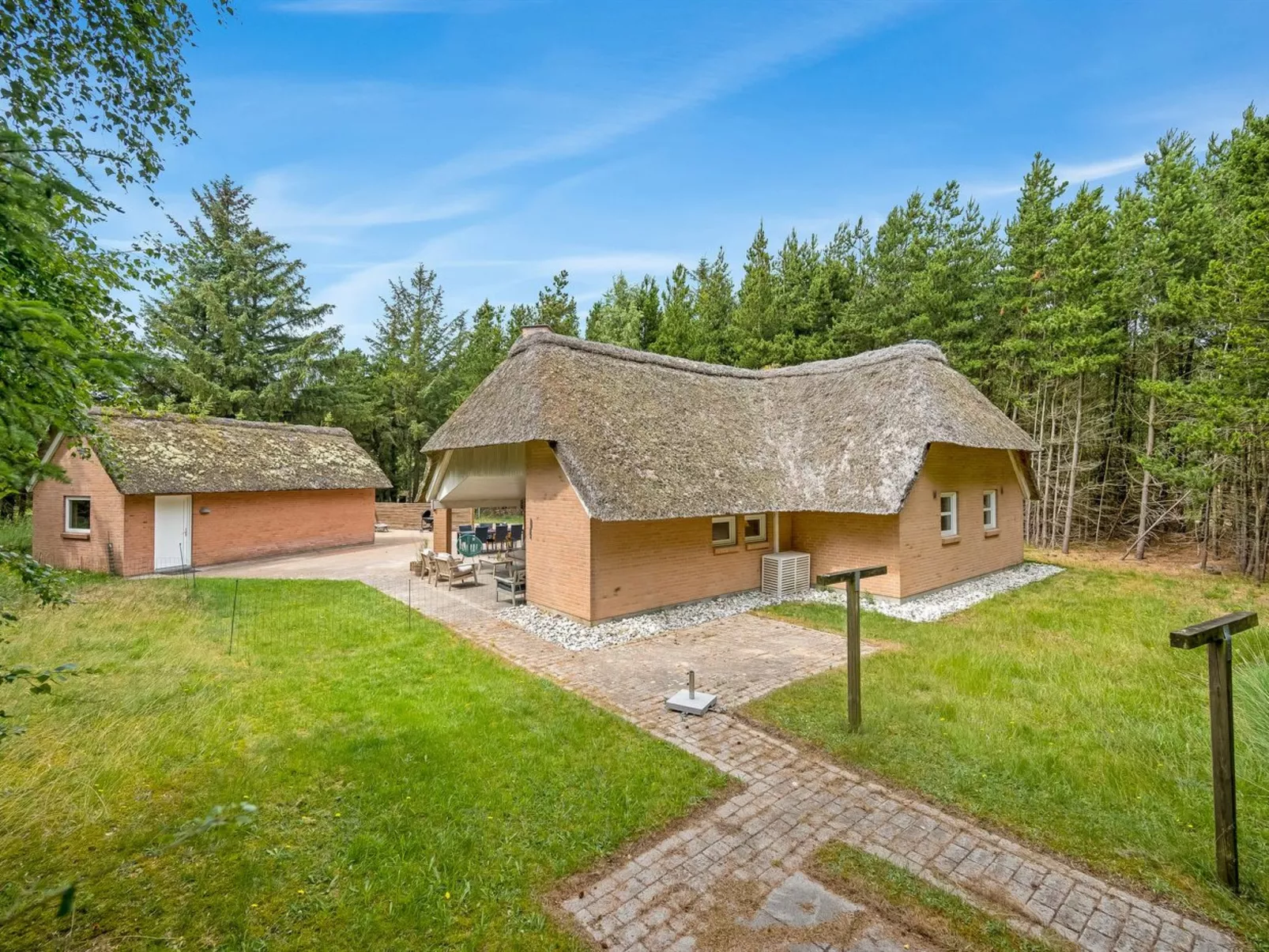 "Batsha" - 1.7km from the sea-Dehors