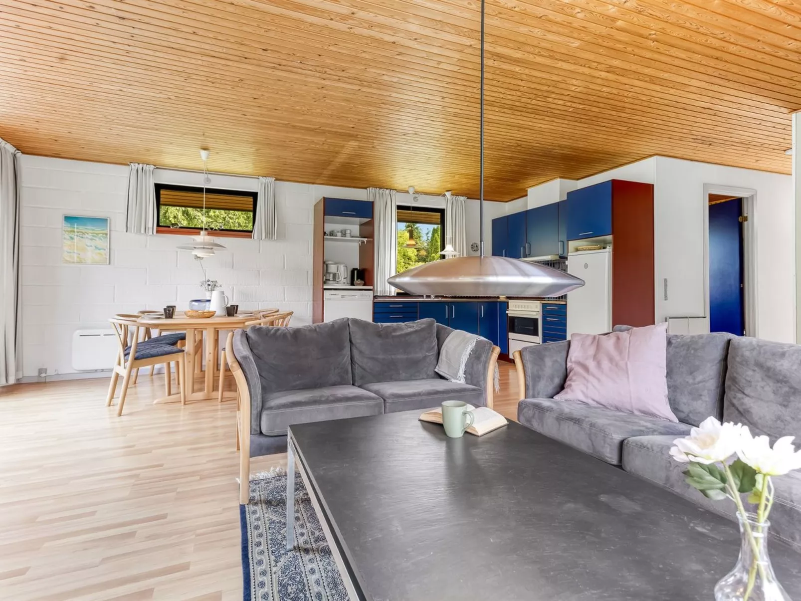 "Ognen" - 800m from the sea-Drinnen