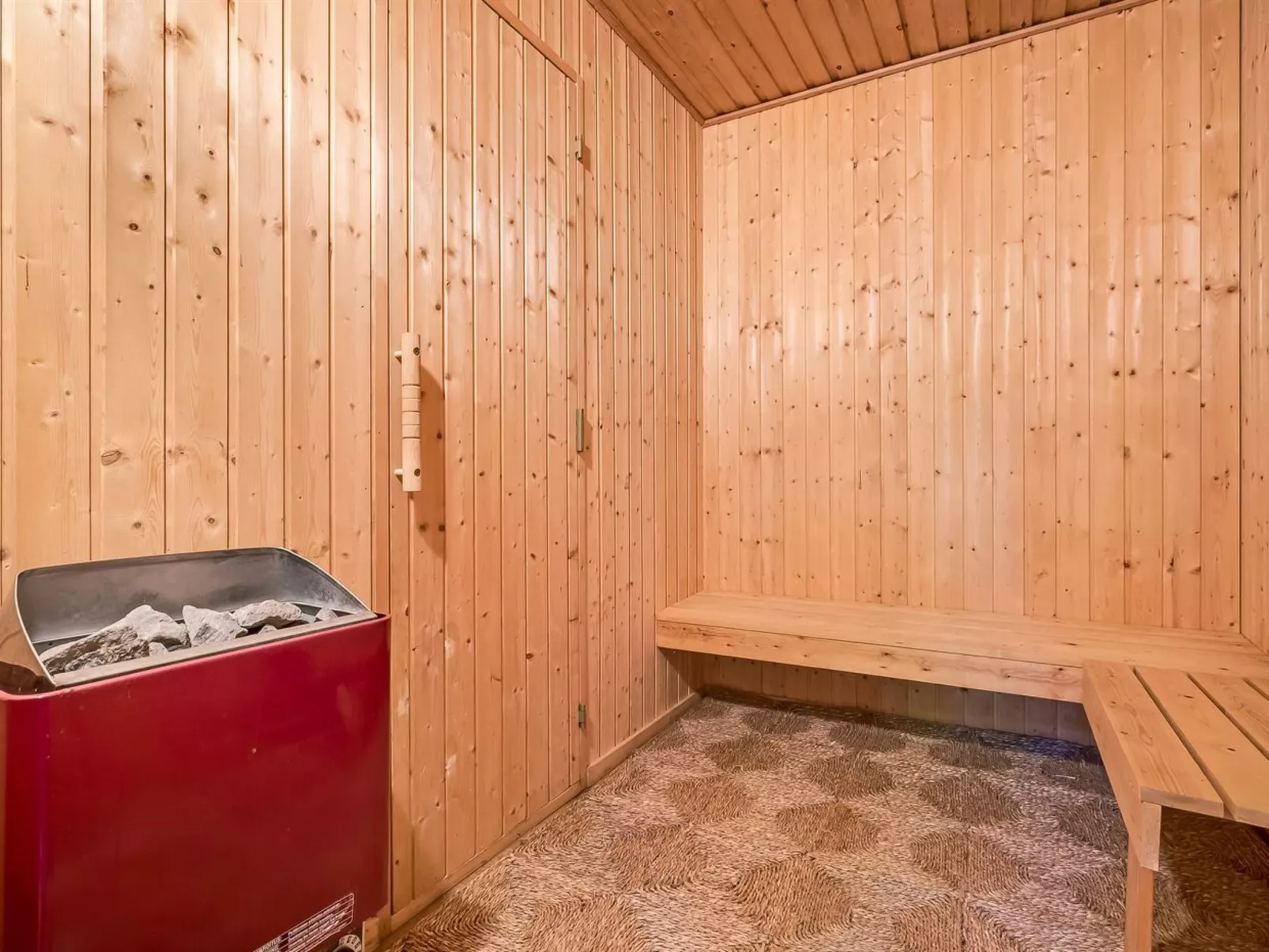 "Tatianna" - 100m from the sea-Drinnen