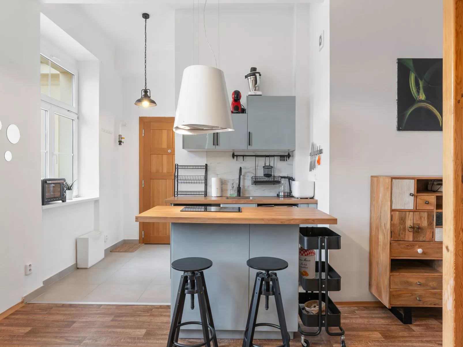 Art District Nook-Inside