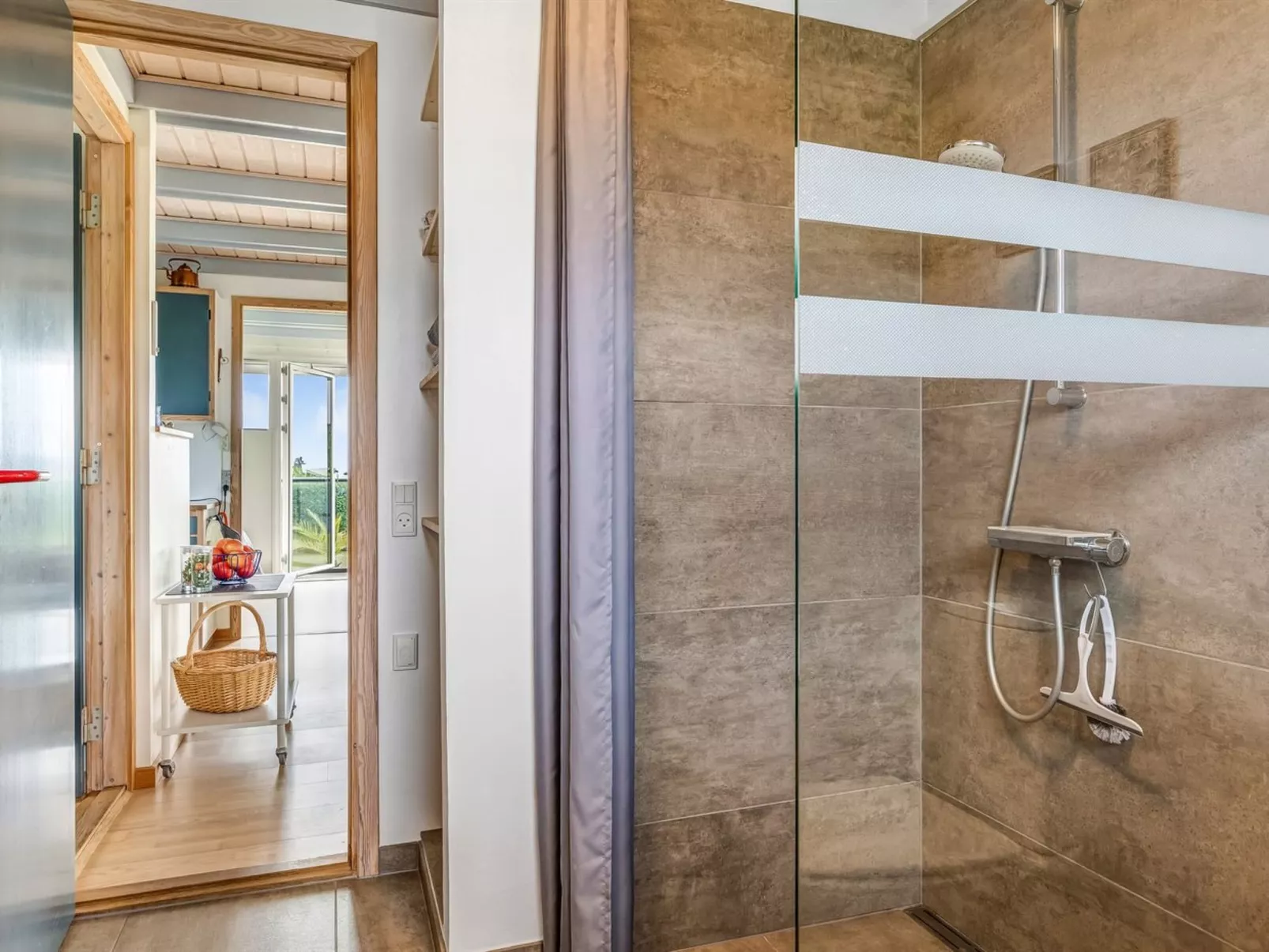 "Nielsine" - 250m from the sea-Dedans