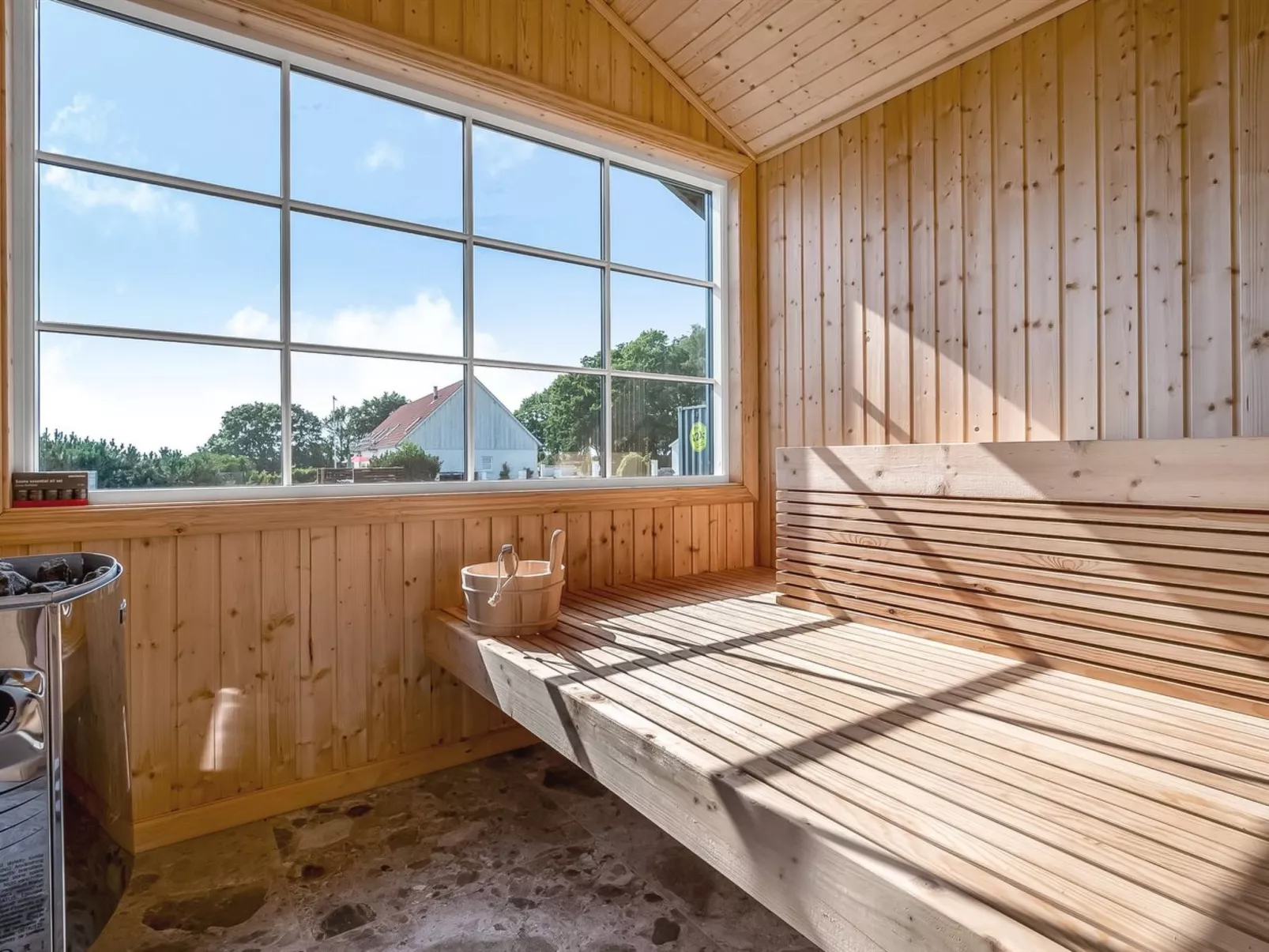 "Adia" - 650m from the sea-Dedans