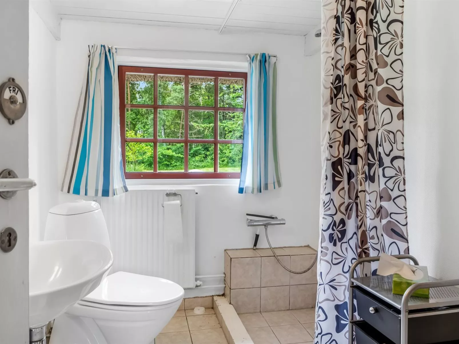 "Hoat" - 1.7km from the sea-Inside