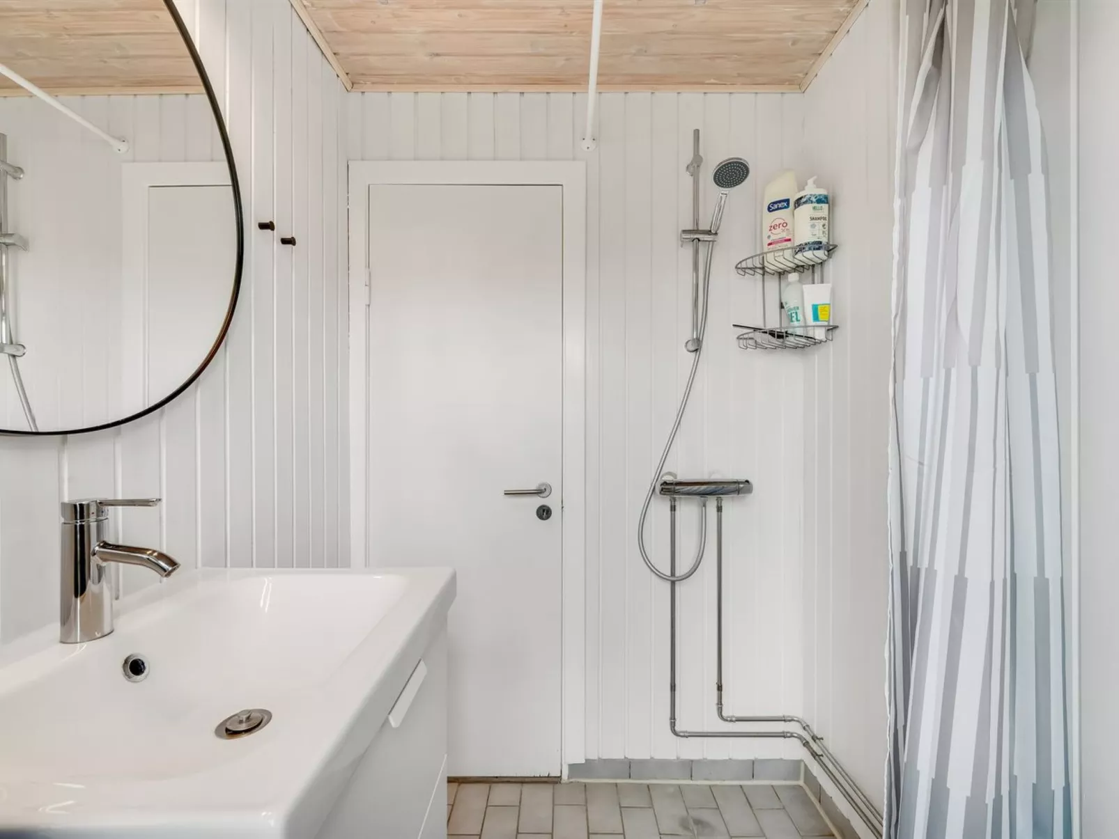 "Dragan" - 50m from the sea-Drinnen