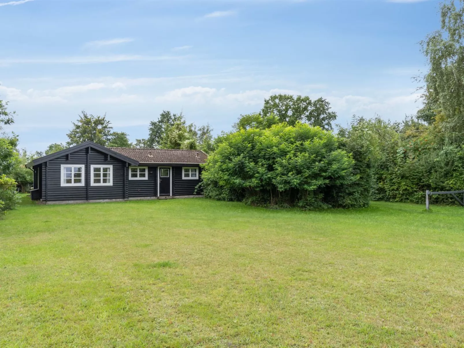 "Kjell" - 25m from the sea-Outside