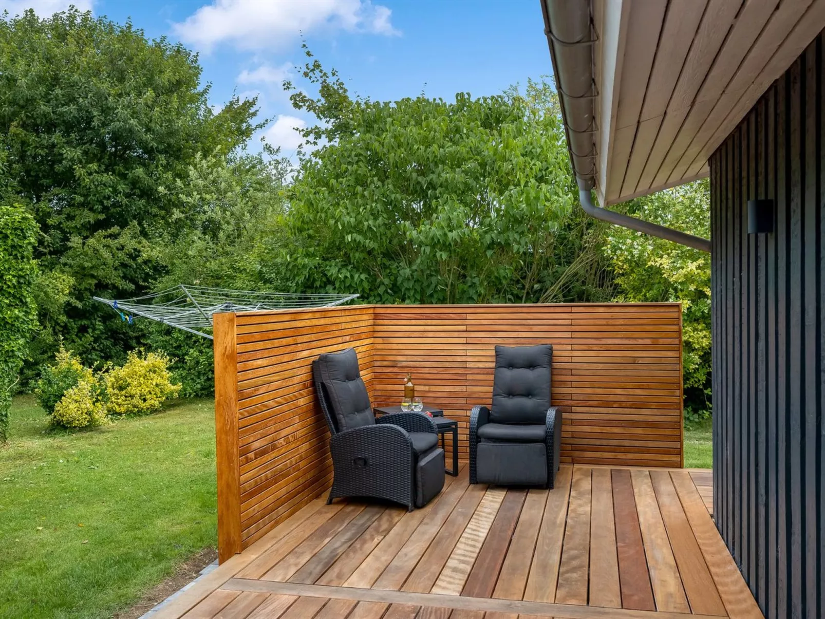 "Ellie" - 500m from the sea-Dehors