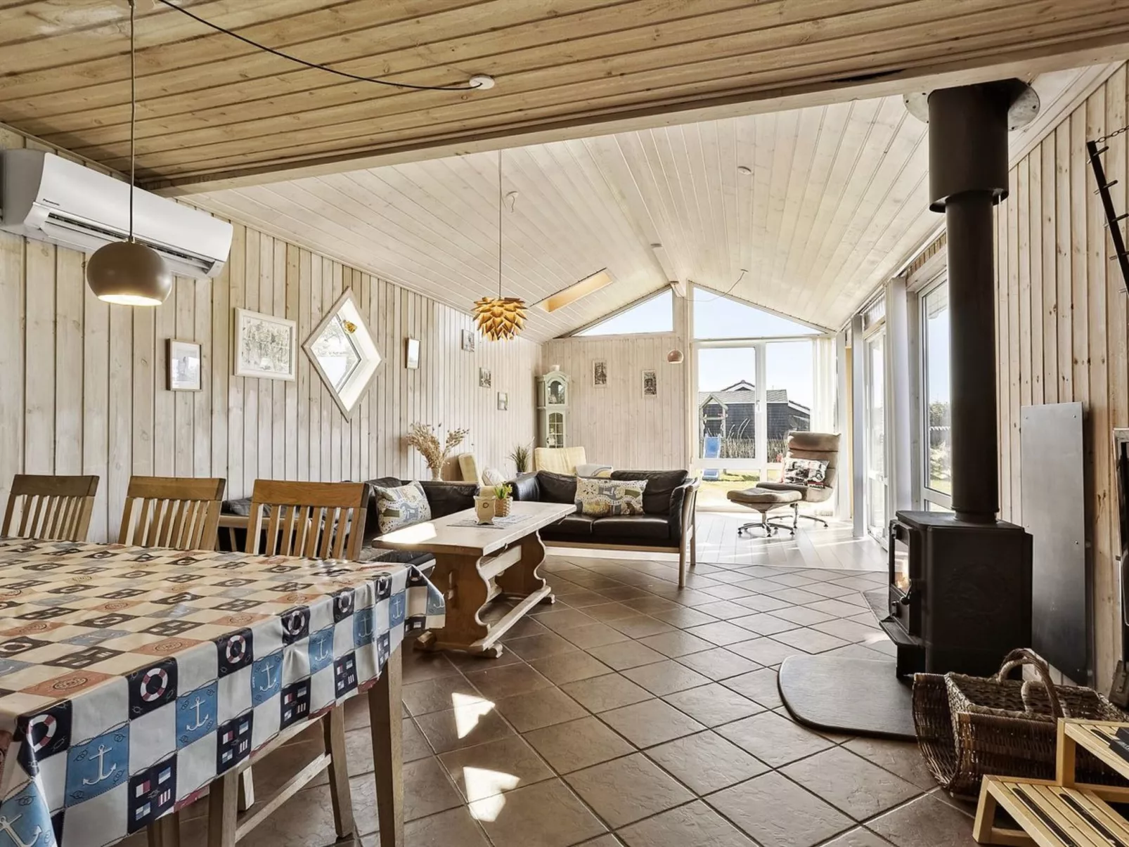 "Ofelia" - 1.2km from the sea-Drinnen