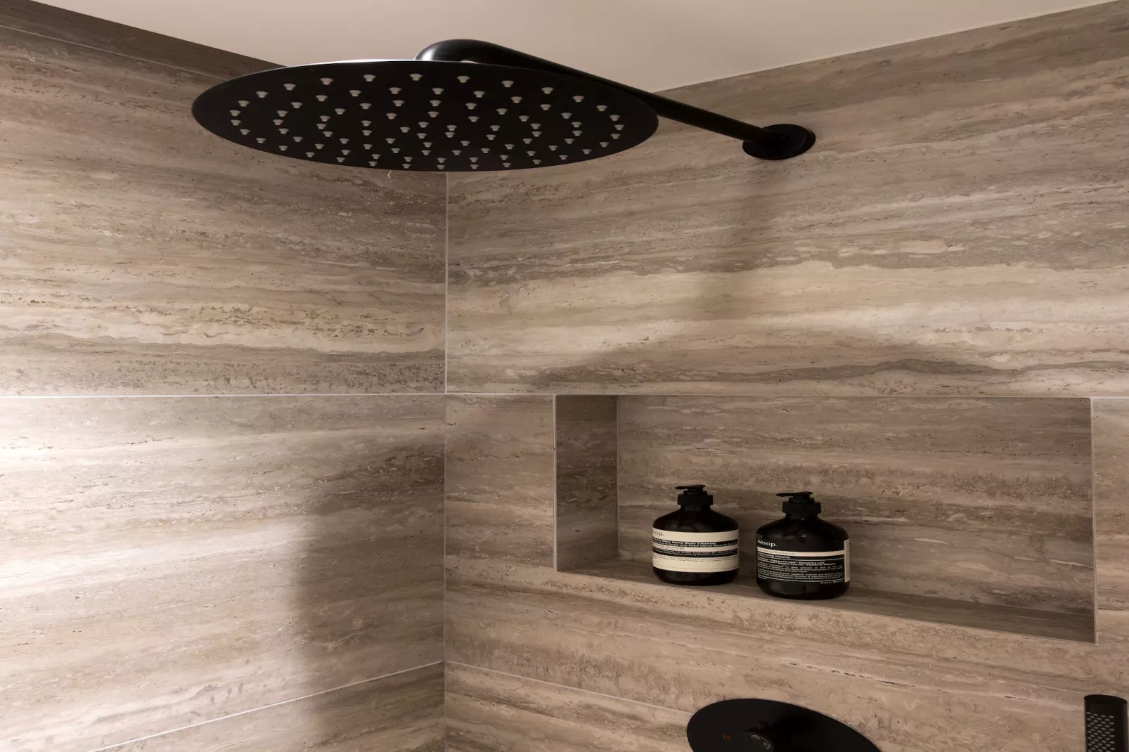 FO-30-LYONNAIS-E1-102-Untagged