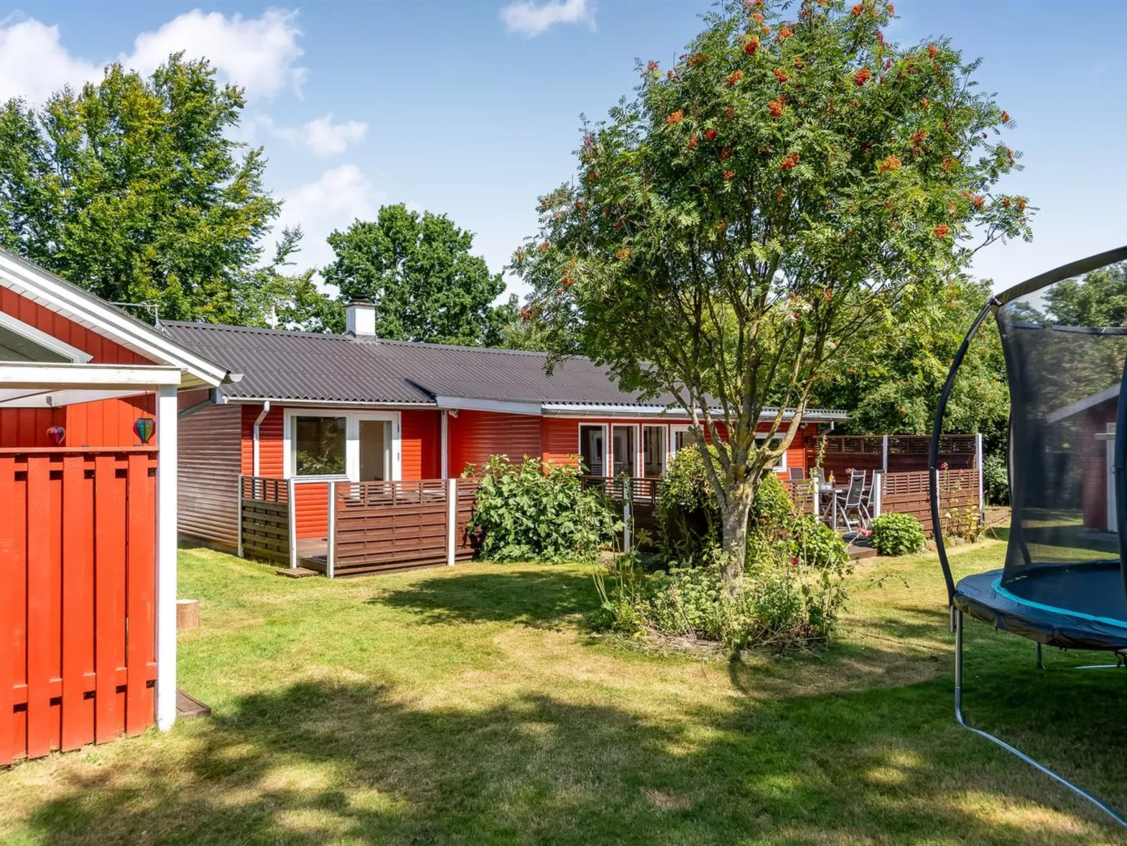 "Sallie" - 500m to the fjord-Draußen