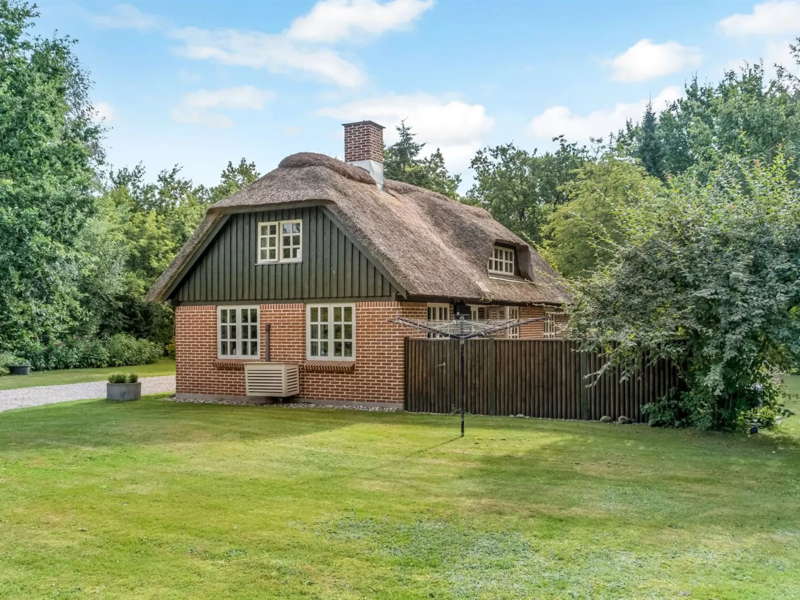 "Hilaria" - 2.1km from the sea-Draußen