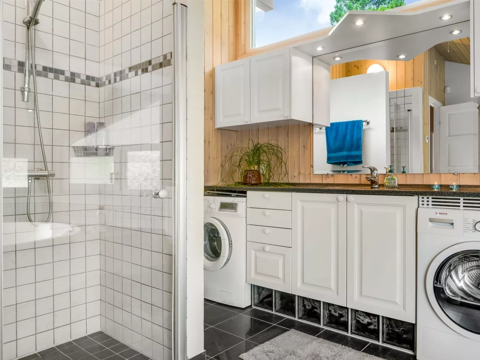 "Eeske" - 2.5km from the sea-Inside