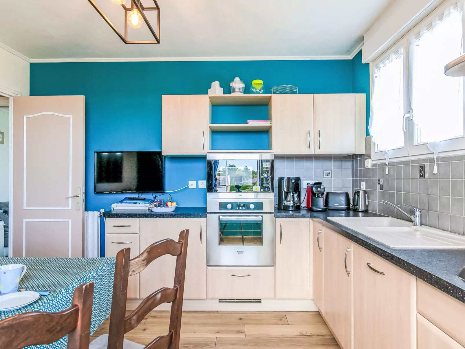 Entre Terre et Mer-Drinnen